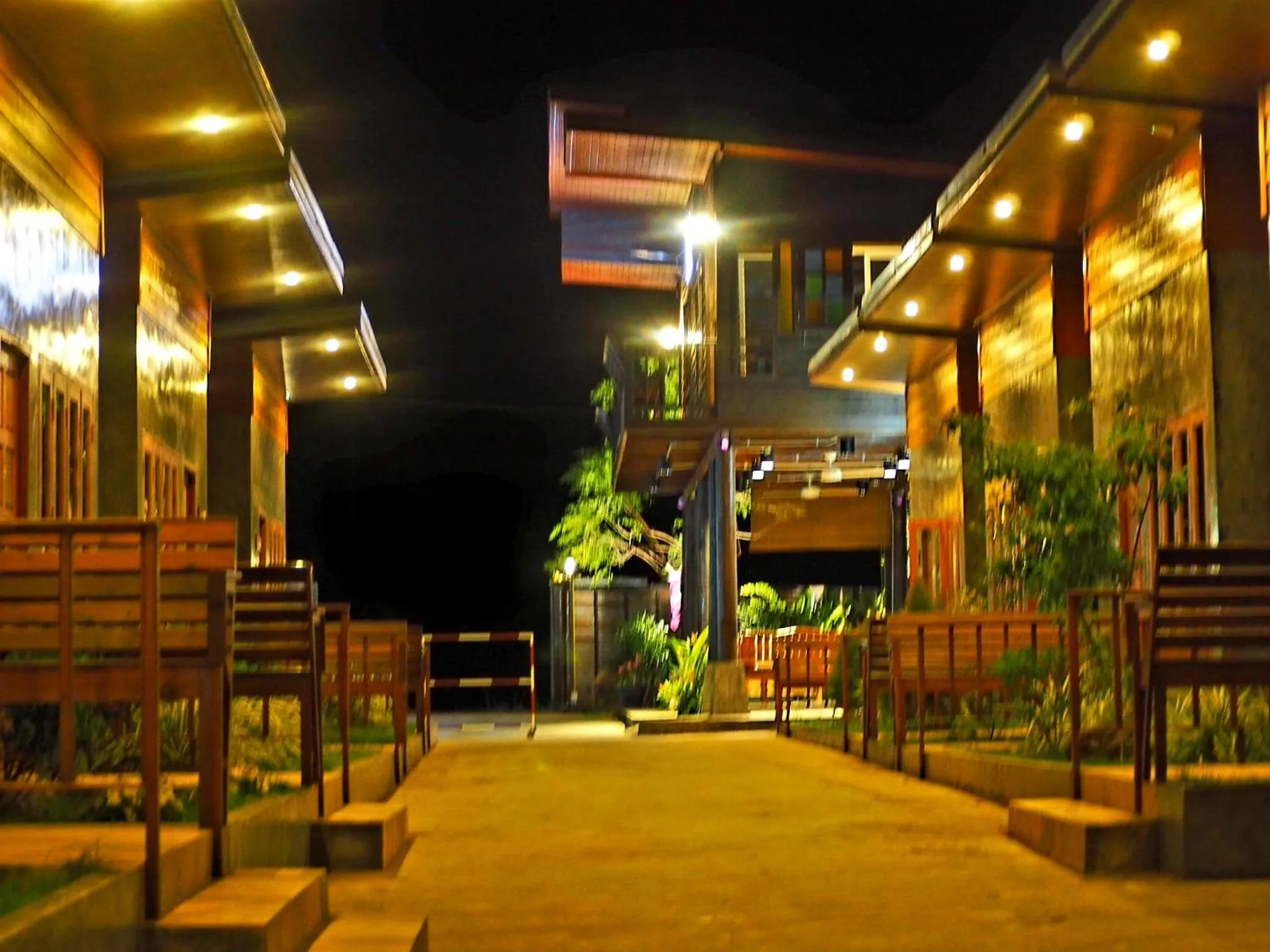 NawiengkaeRiverview Resort