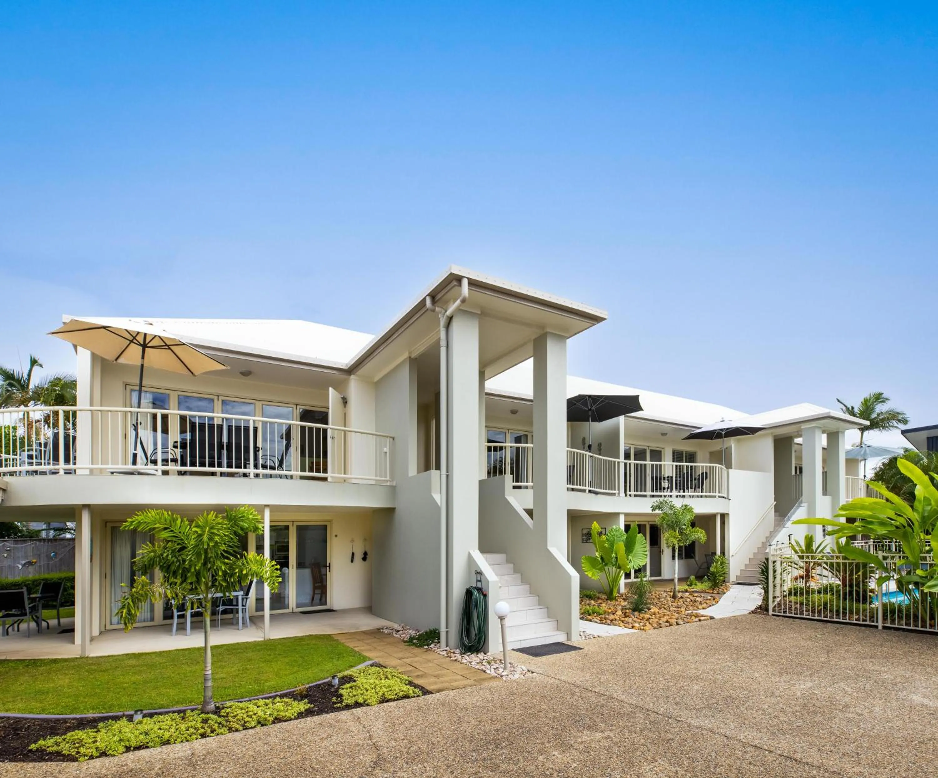 Property building in Noosa River Palms