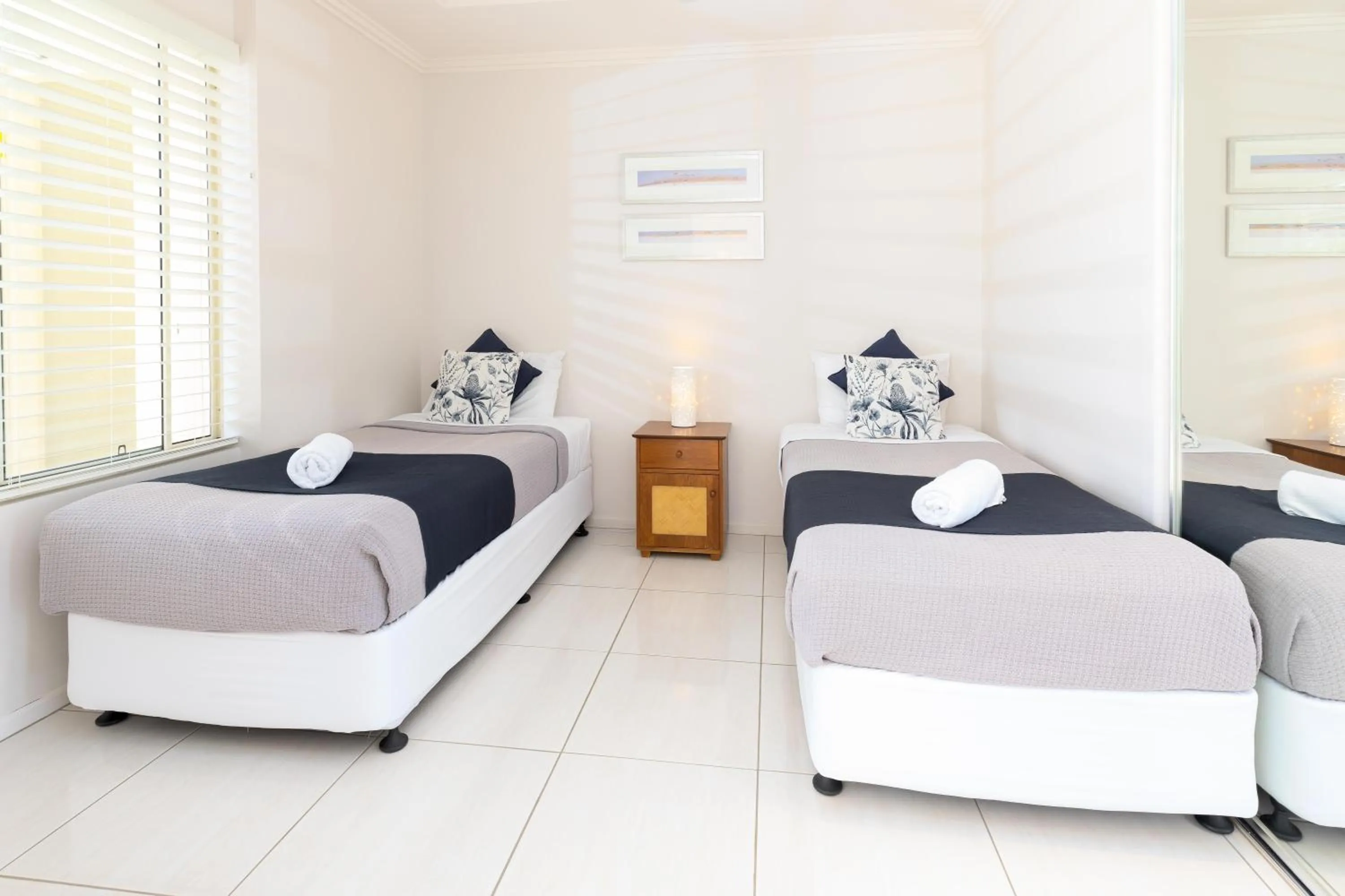 Bedroom, Bed in Noosa River Palms