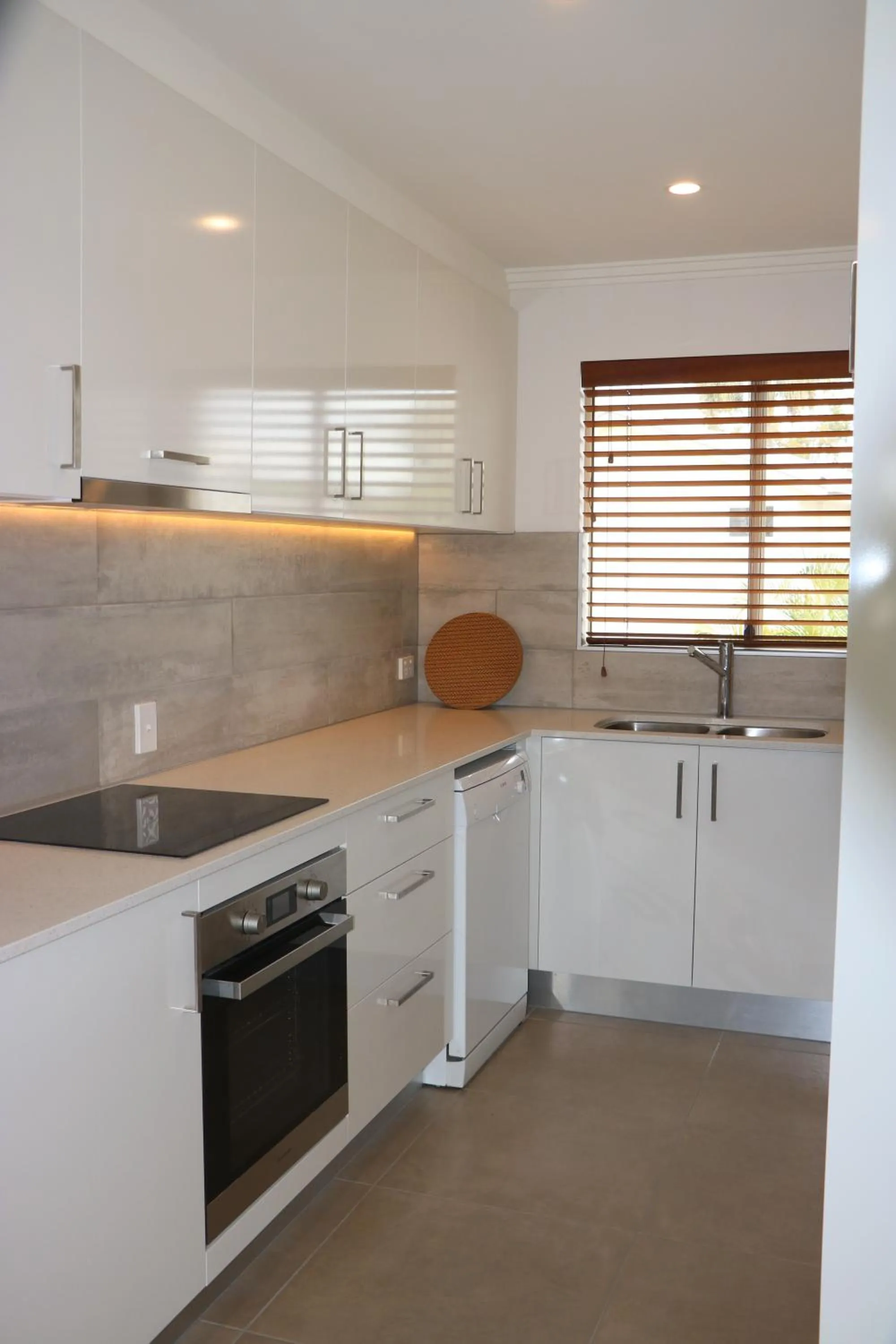 Kitchen or kitchenette in Noosa River Palms