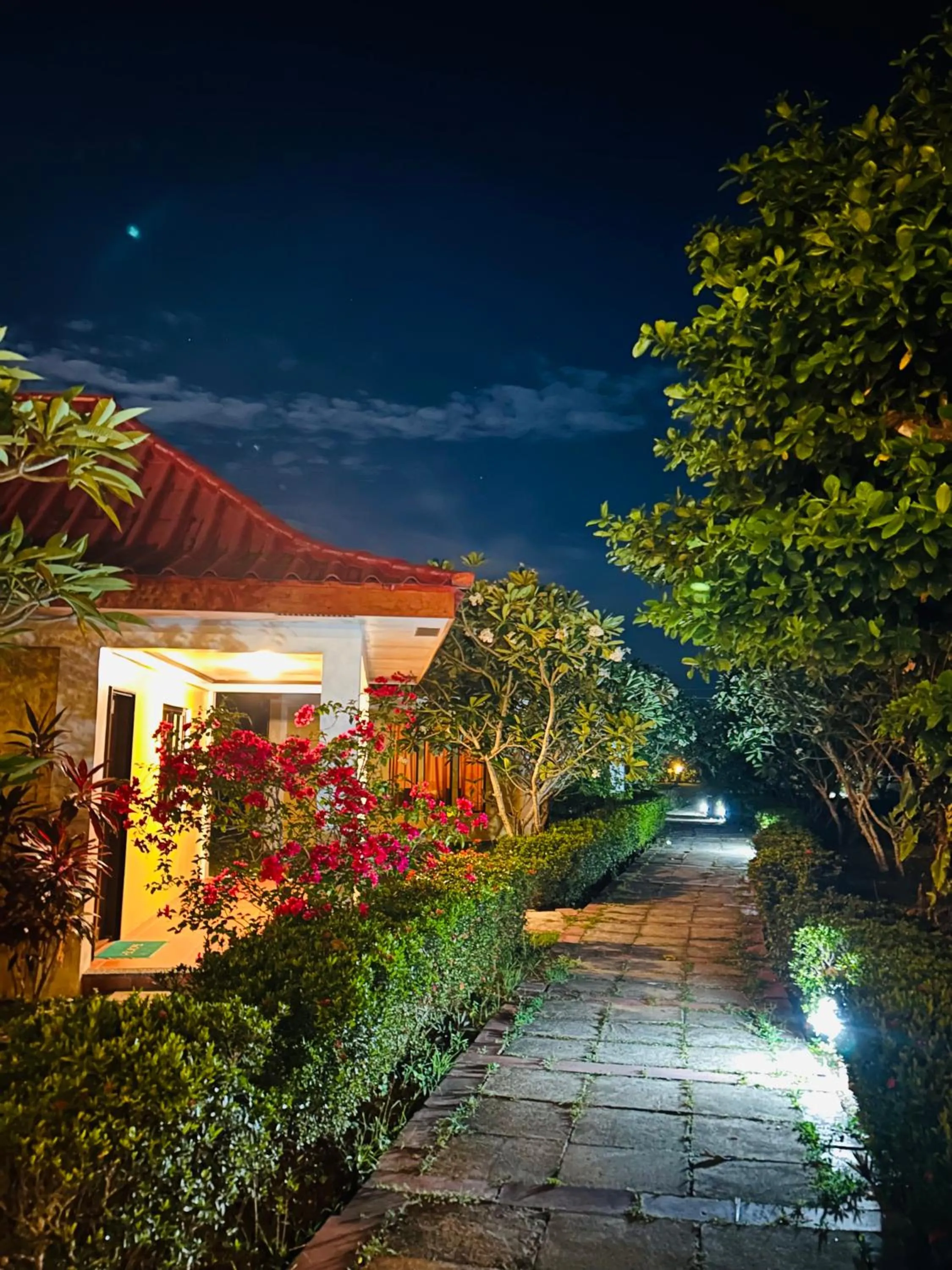 Property building in Luxor Resort