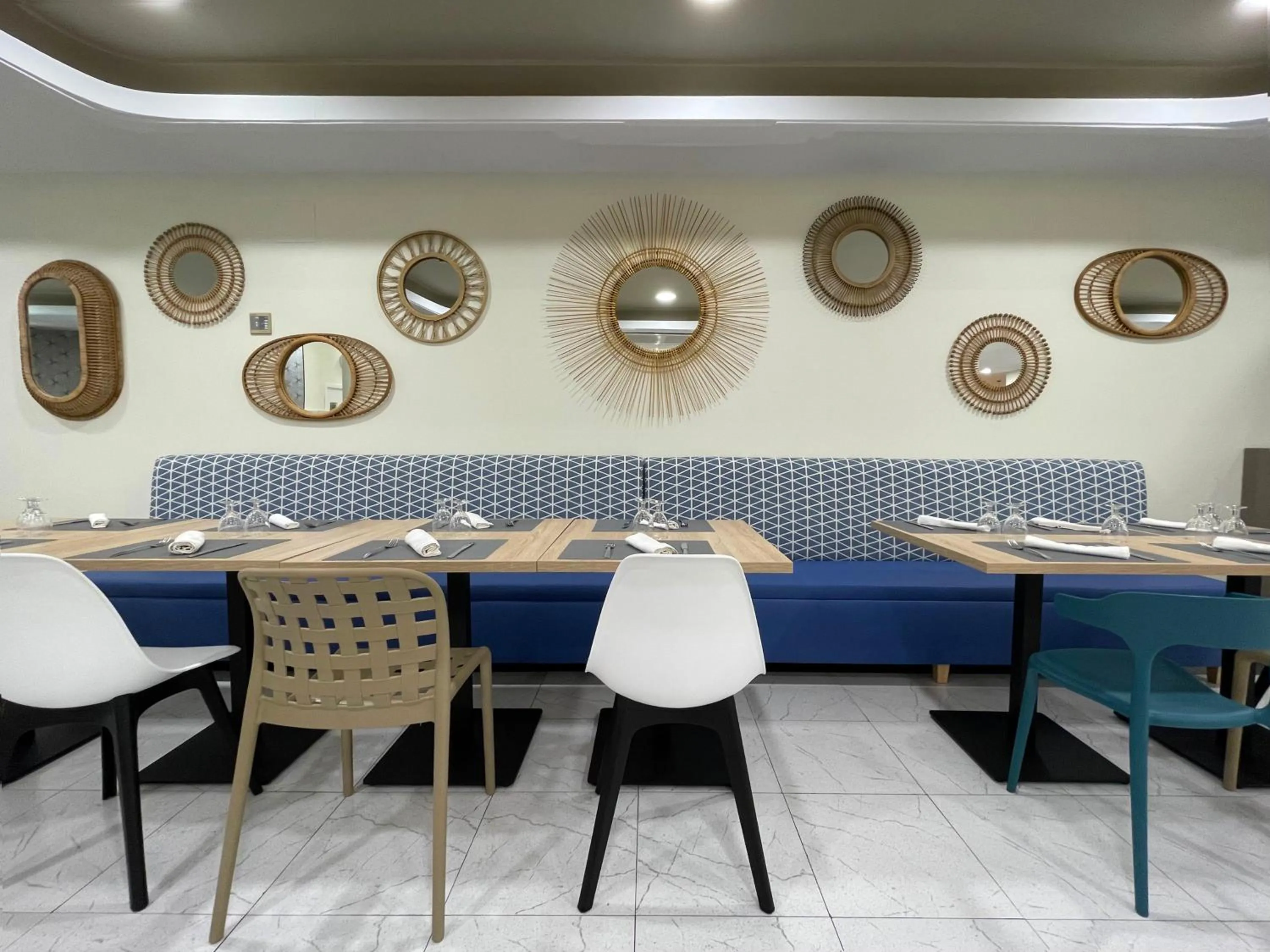 Restaurant/places to eat in Olimar II