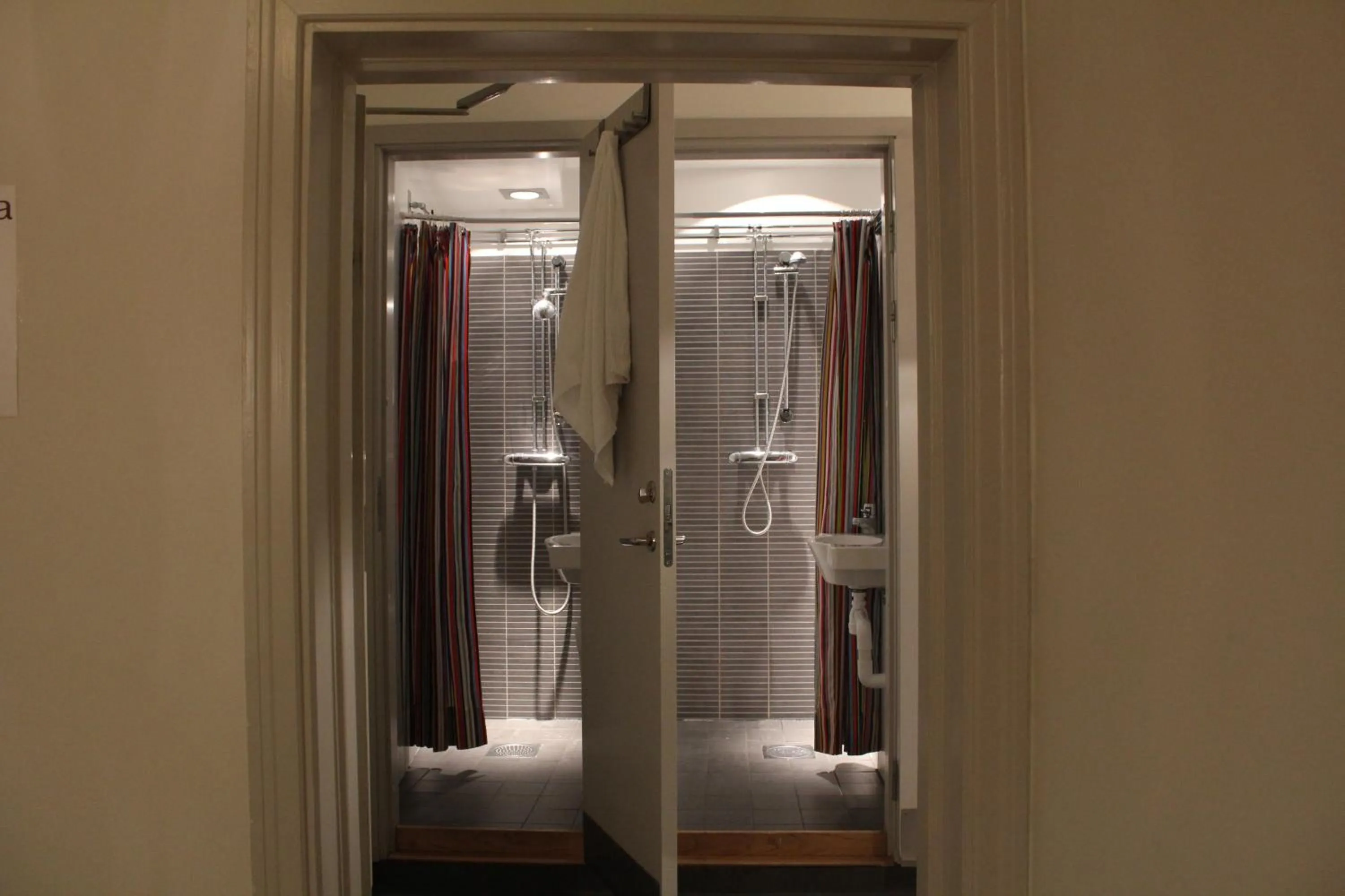 Shower in Castanea Old Town Hostel