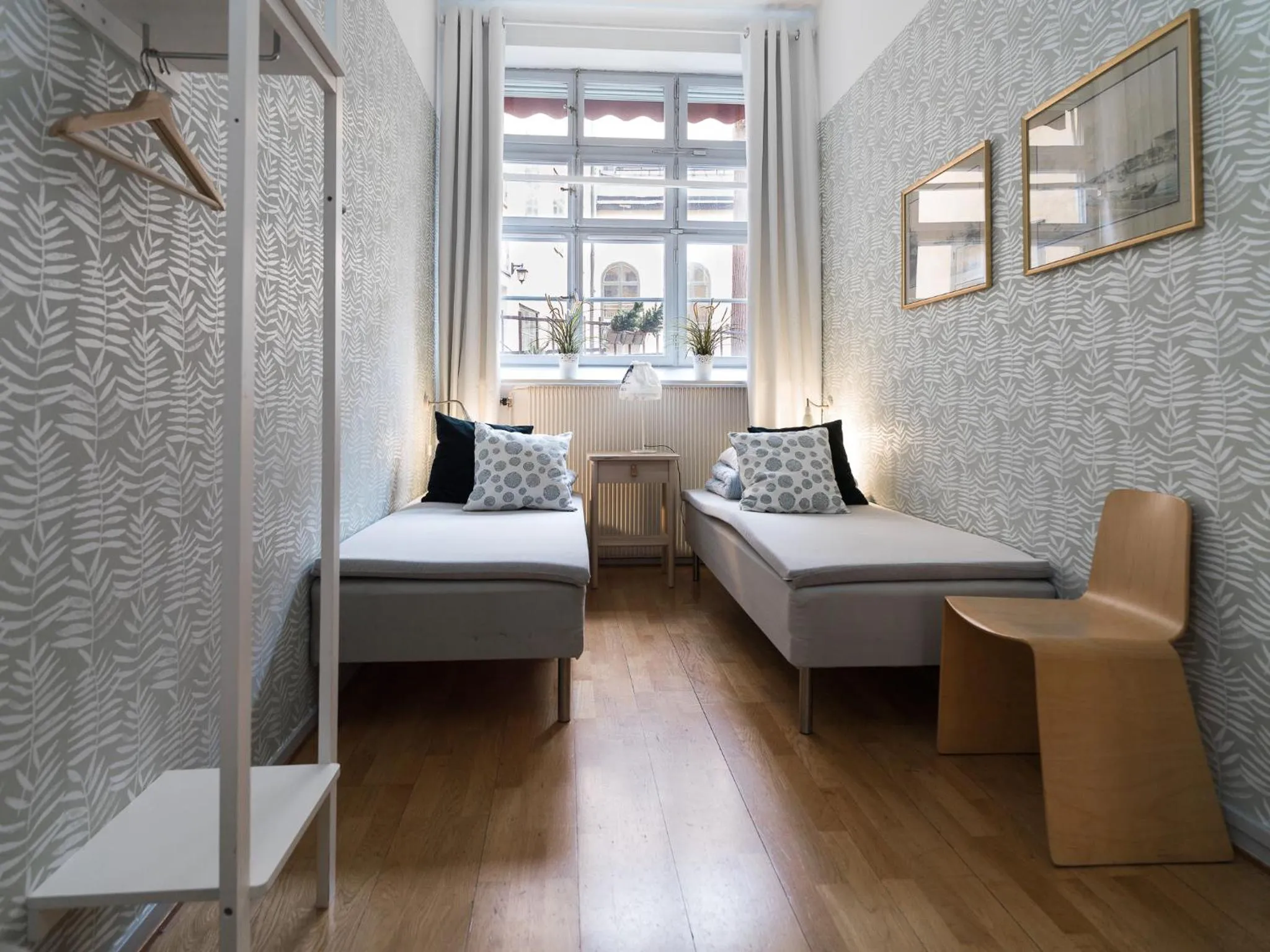 Photo of the whole room, Bed in Castanea Old Town Hostel