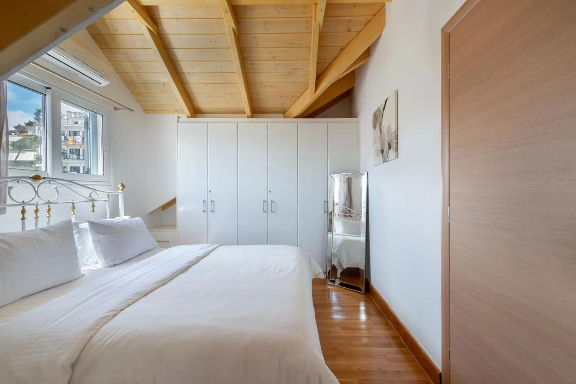 Bed in Elegant Living