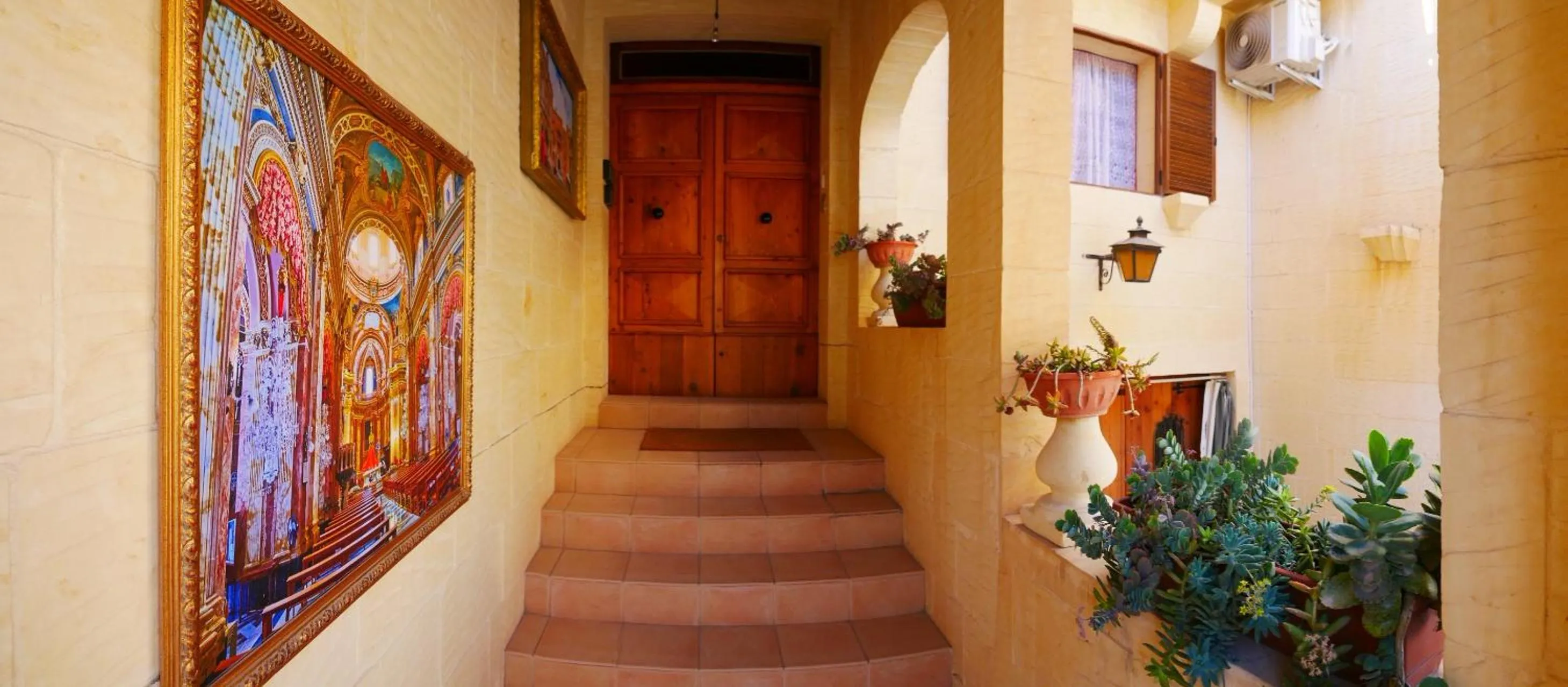 Facade/entrance in Narcisa Farmhouse