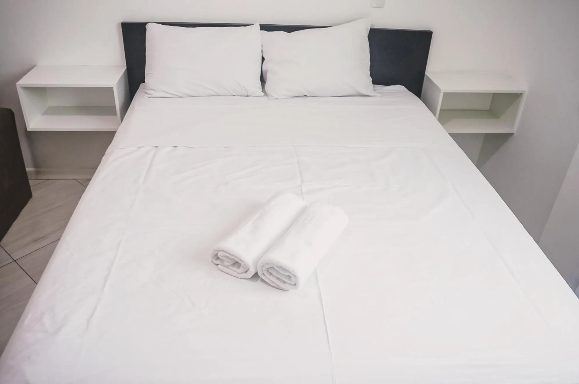 Bed in Sophia 2 Residence Inn