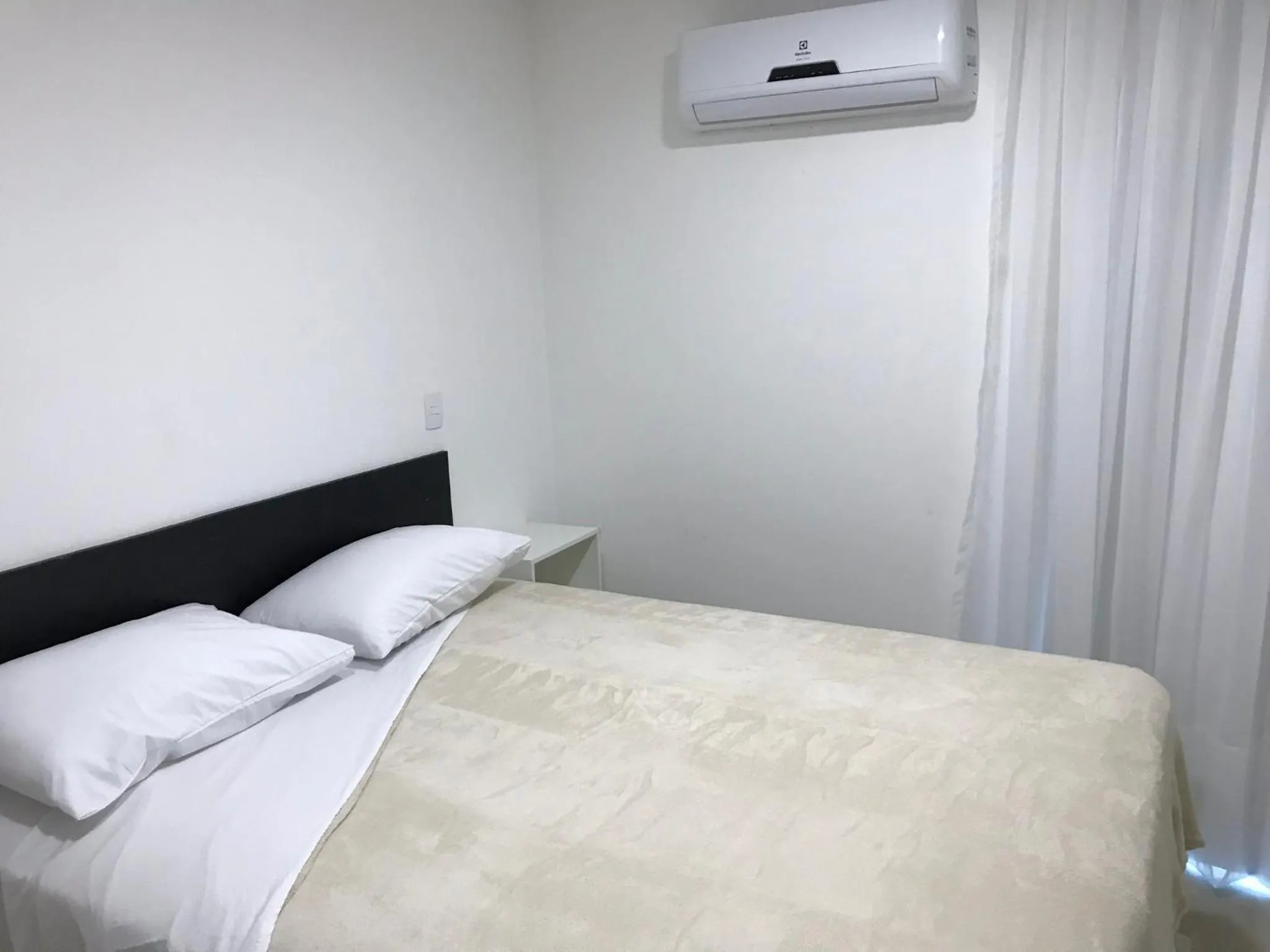 Bed in Sophia 2 Residence Inn