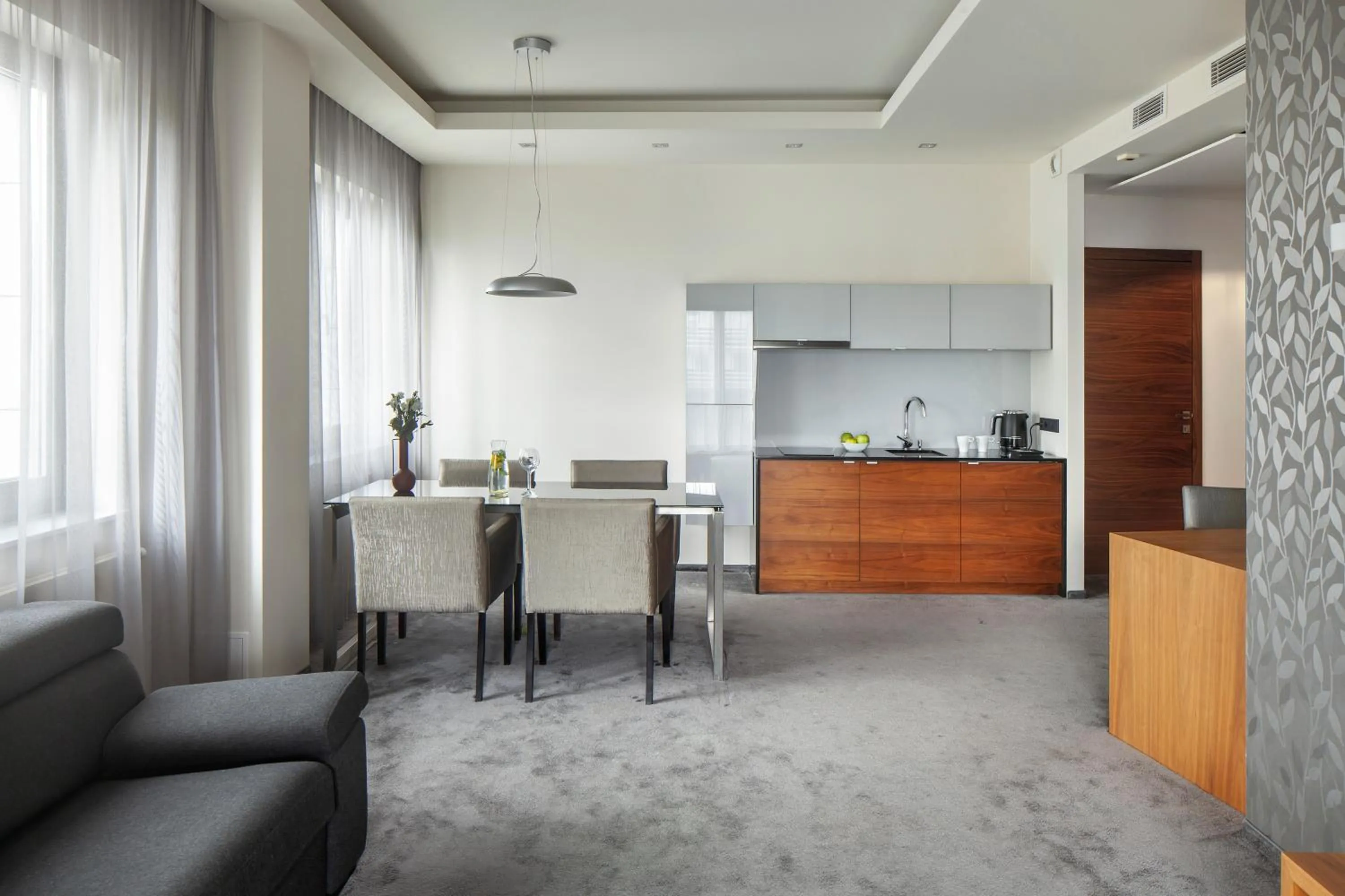 Dining area in Sea Premium Apartments - Destigo Hotels