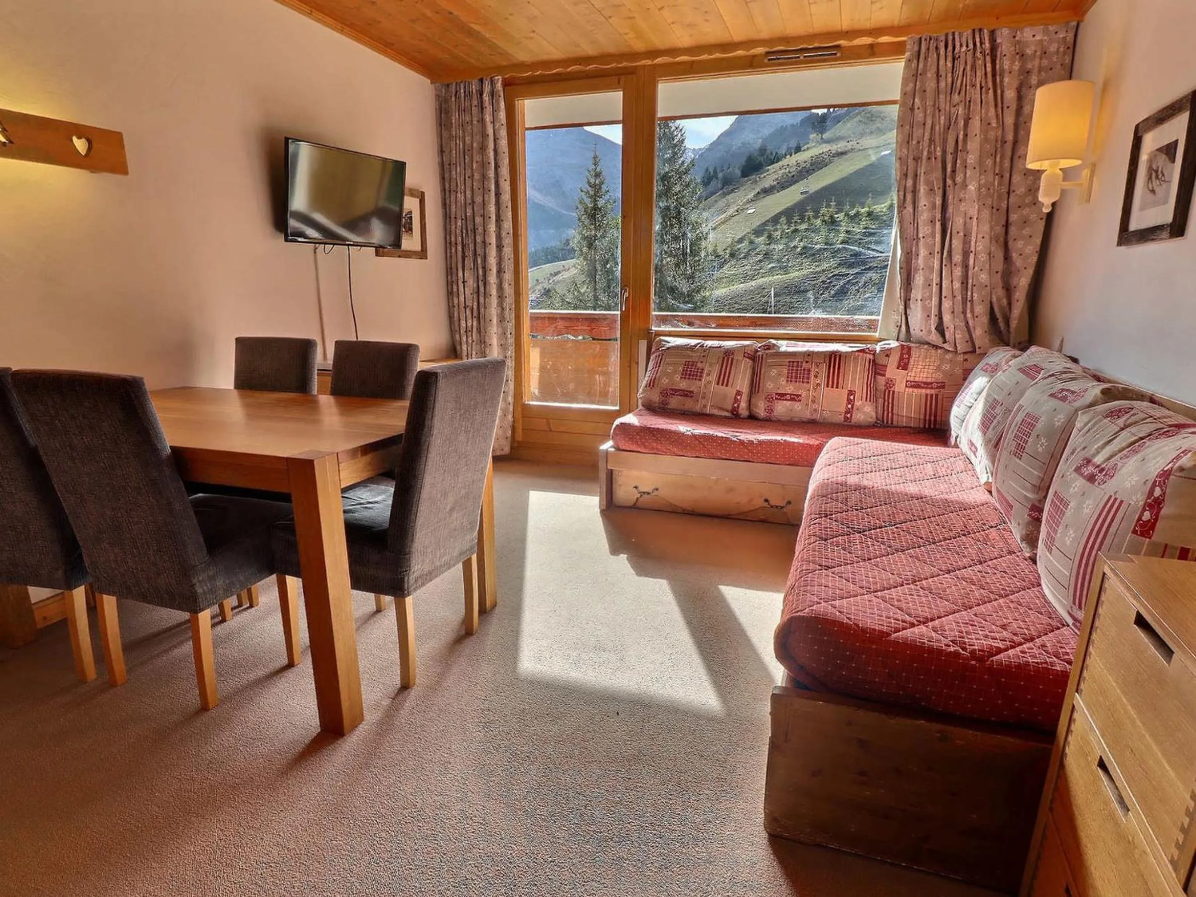 Appartement lumineux et cosy sur les pistes, balcon et WIFI - FR-1-182-13