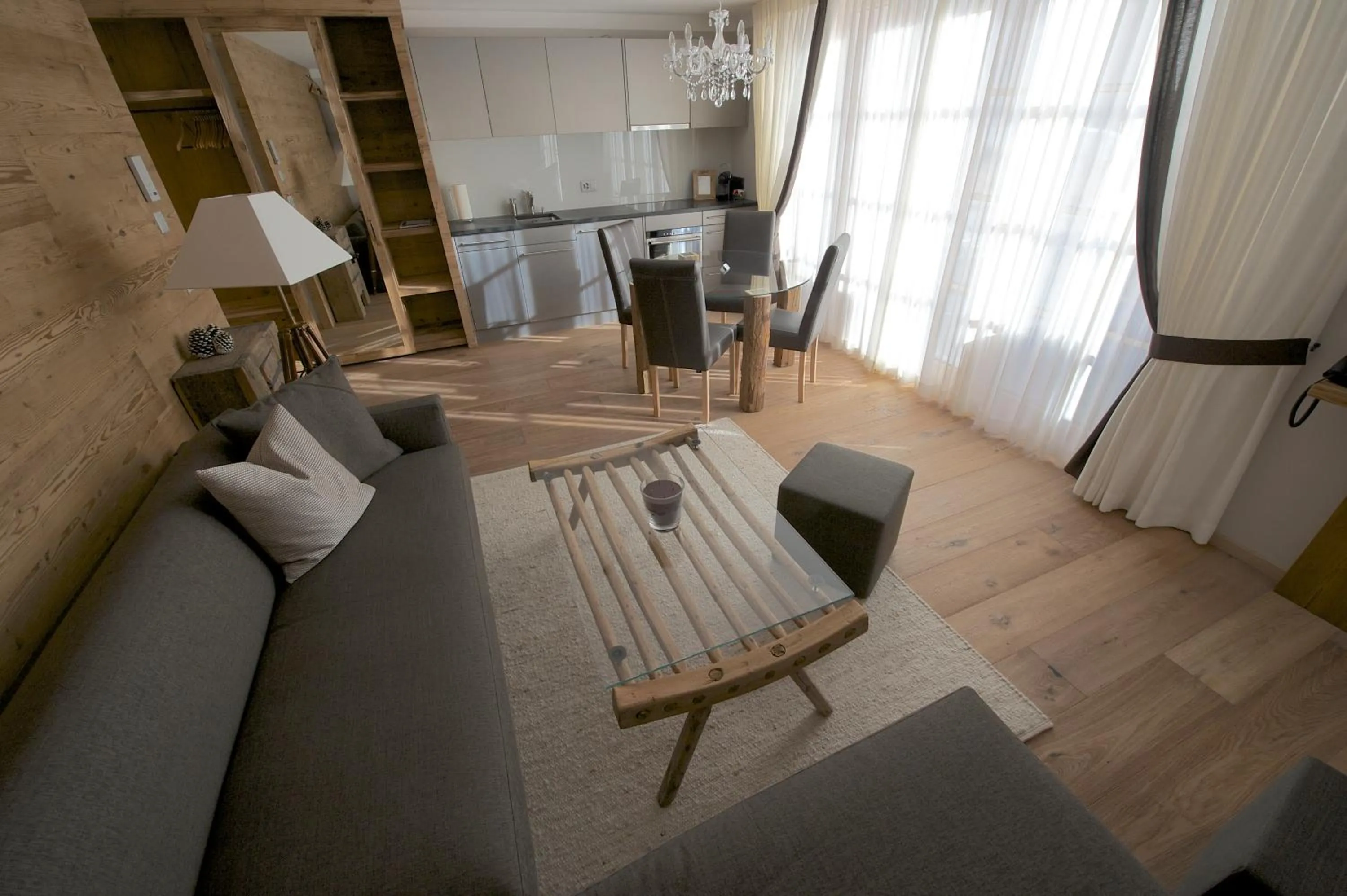 Dining area in Hotelino Petit Chalet
