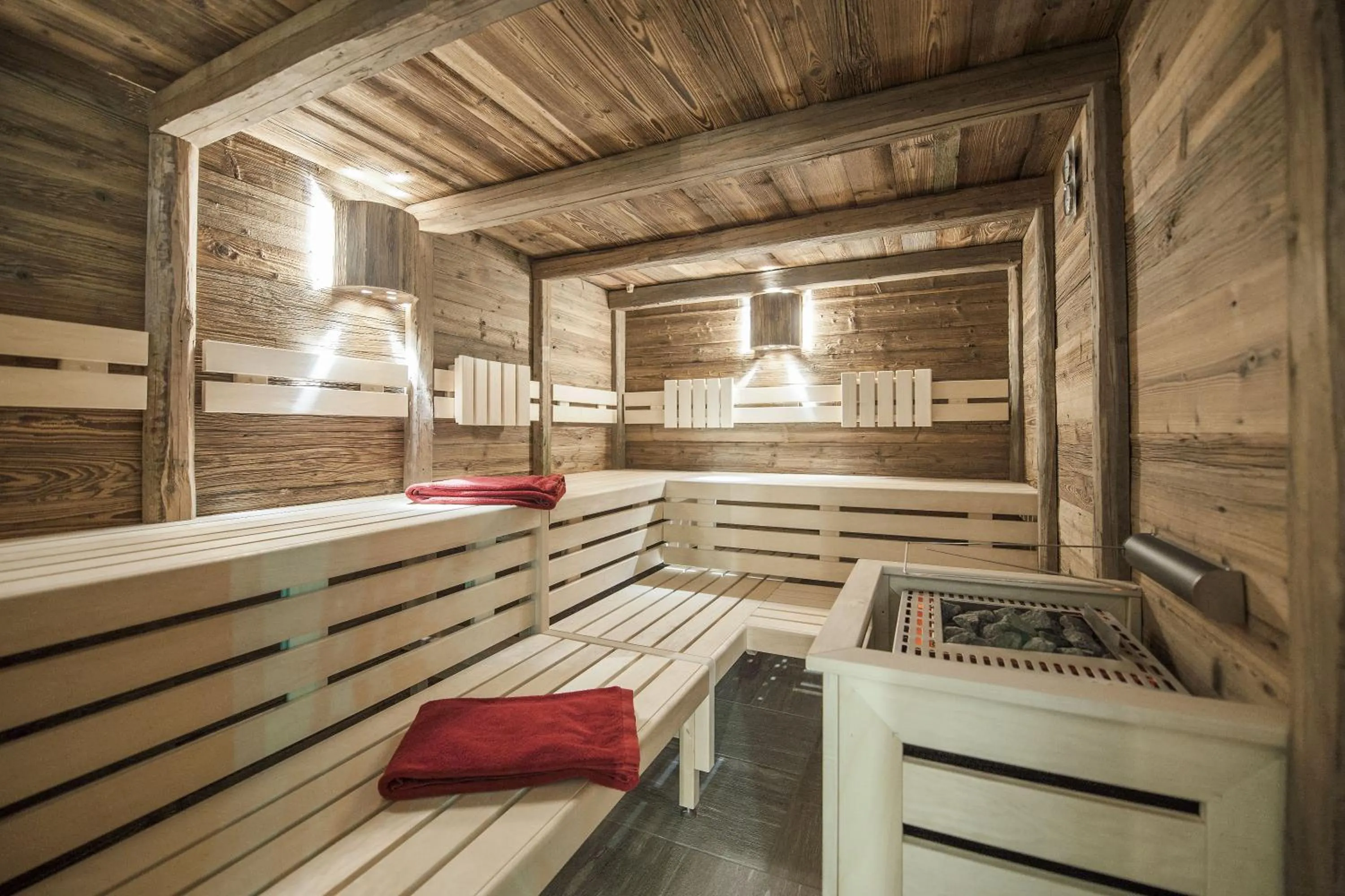 Sauna in Hotelino Petit Chalet