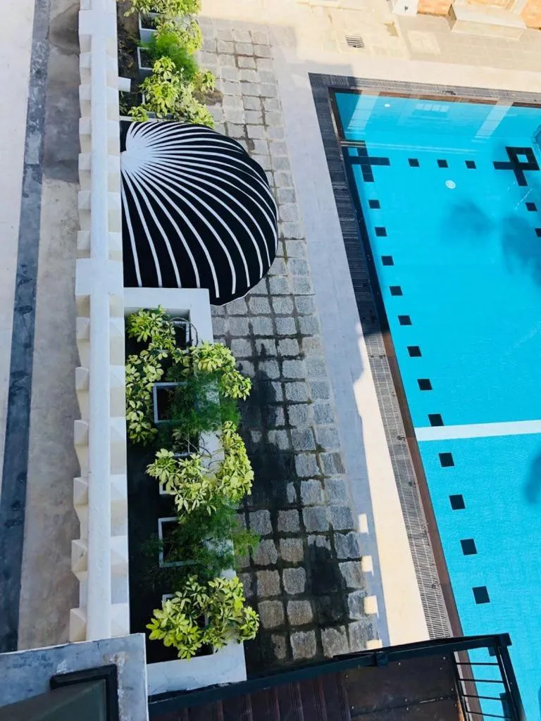Swimming pool in Forever City Hotel