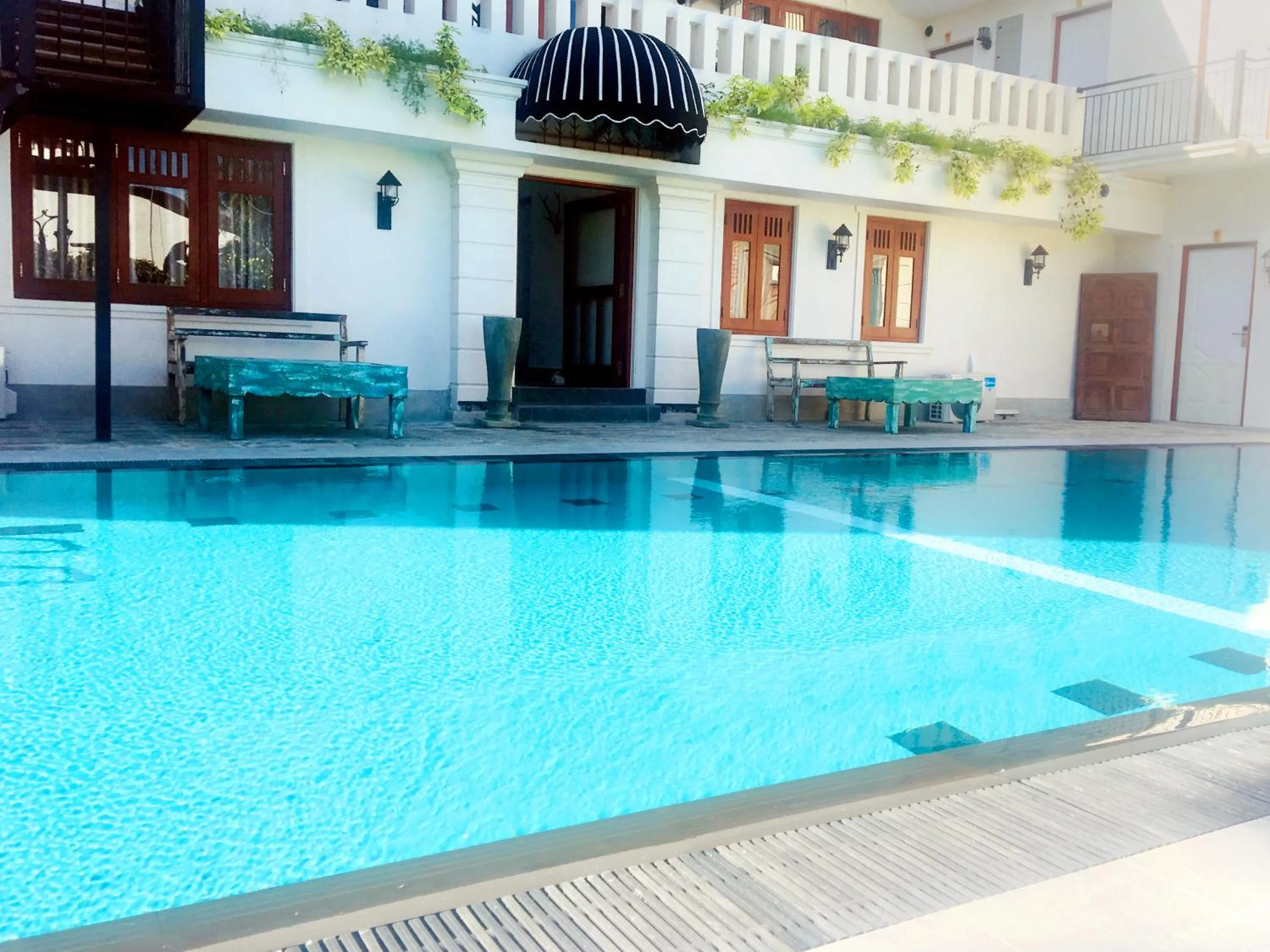 Swimming pool in Forever City Hotel