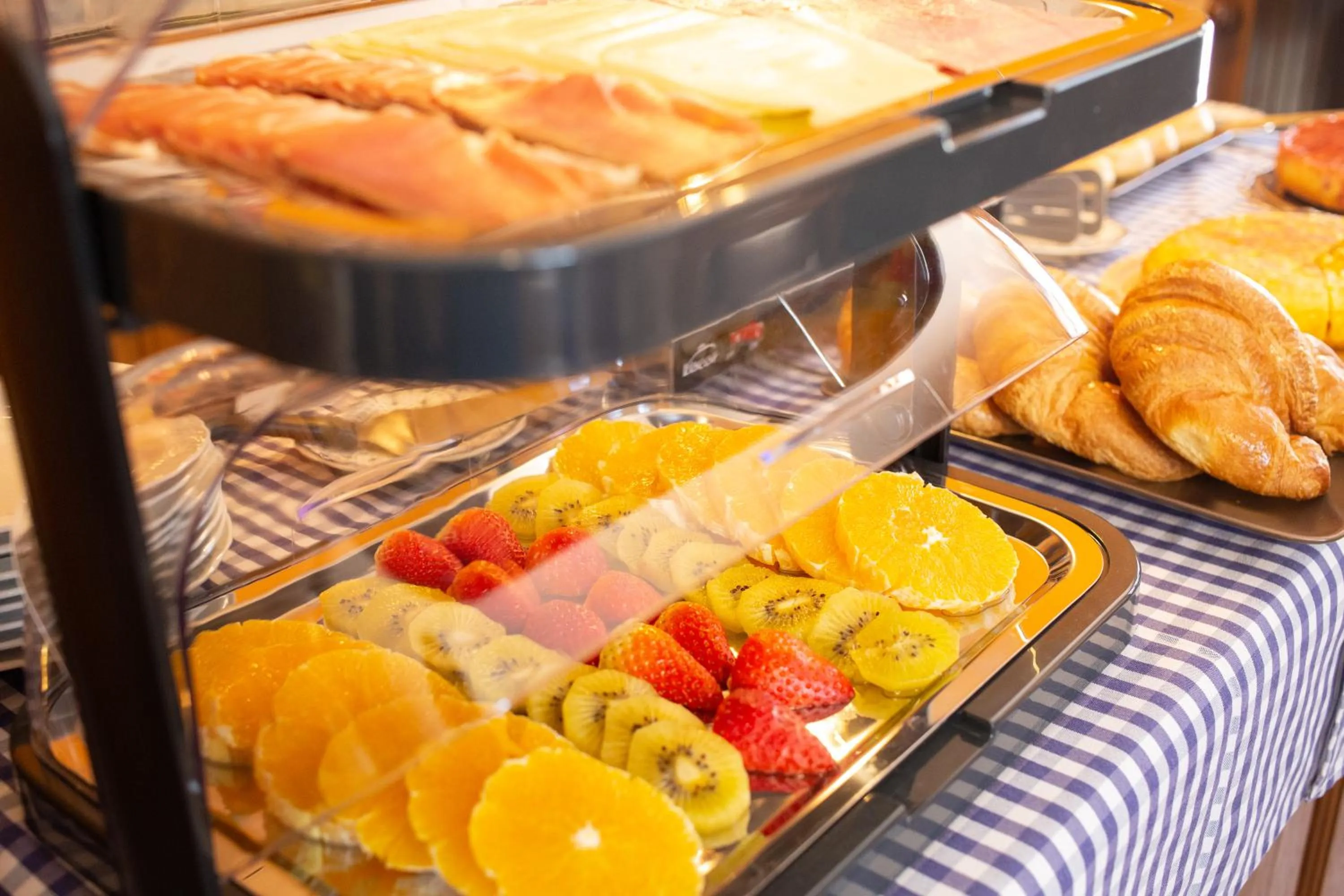 Buffet breakfast in La Casona de Cardes