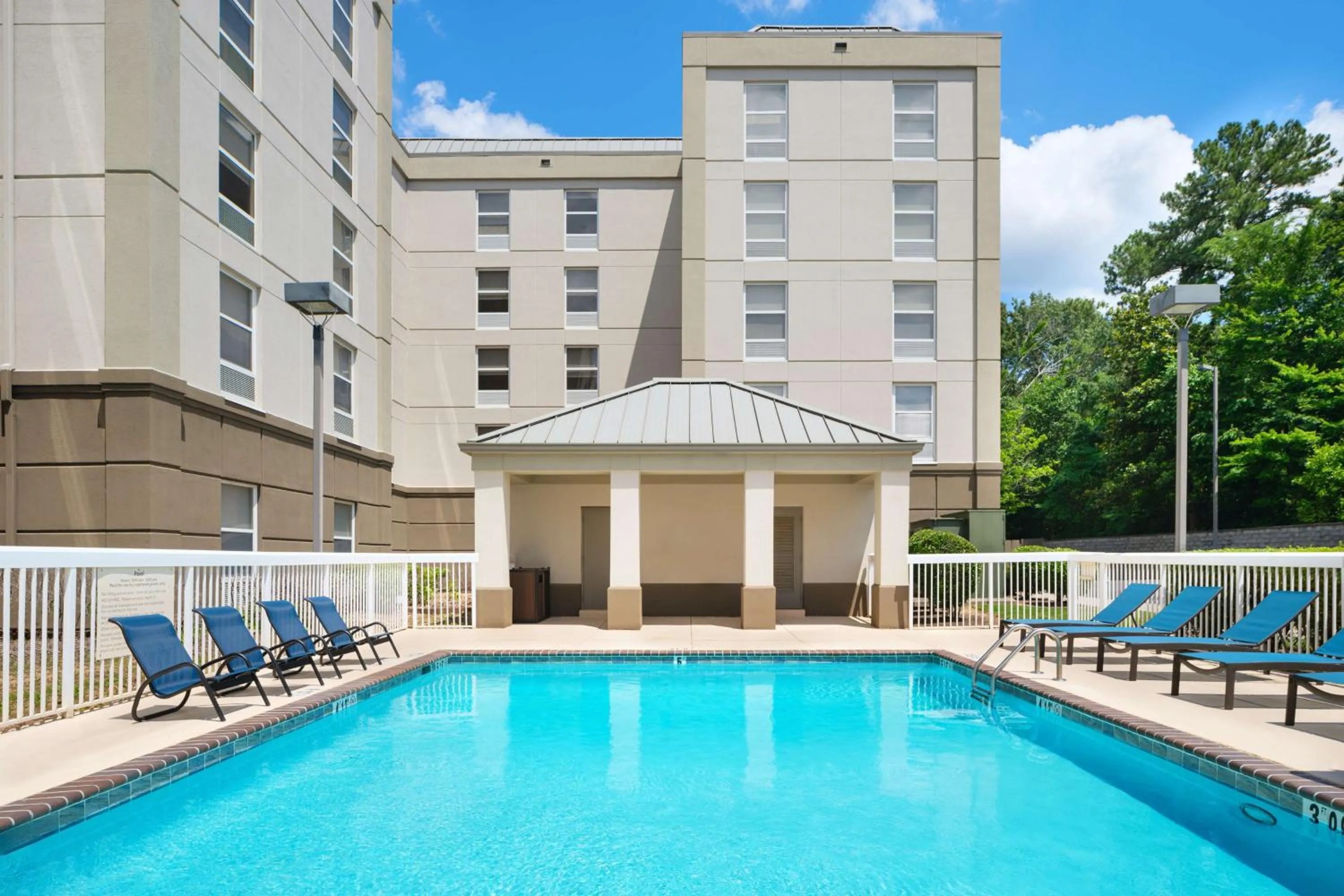 Pool view in Hampton Inn & Suites Memphis East Germantown Area