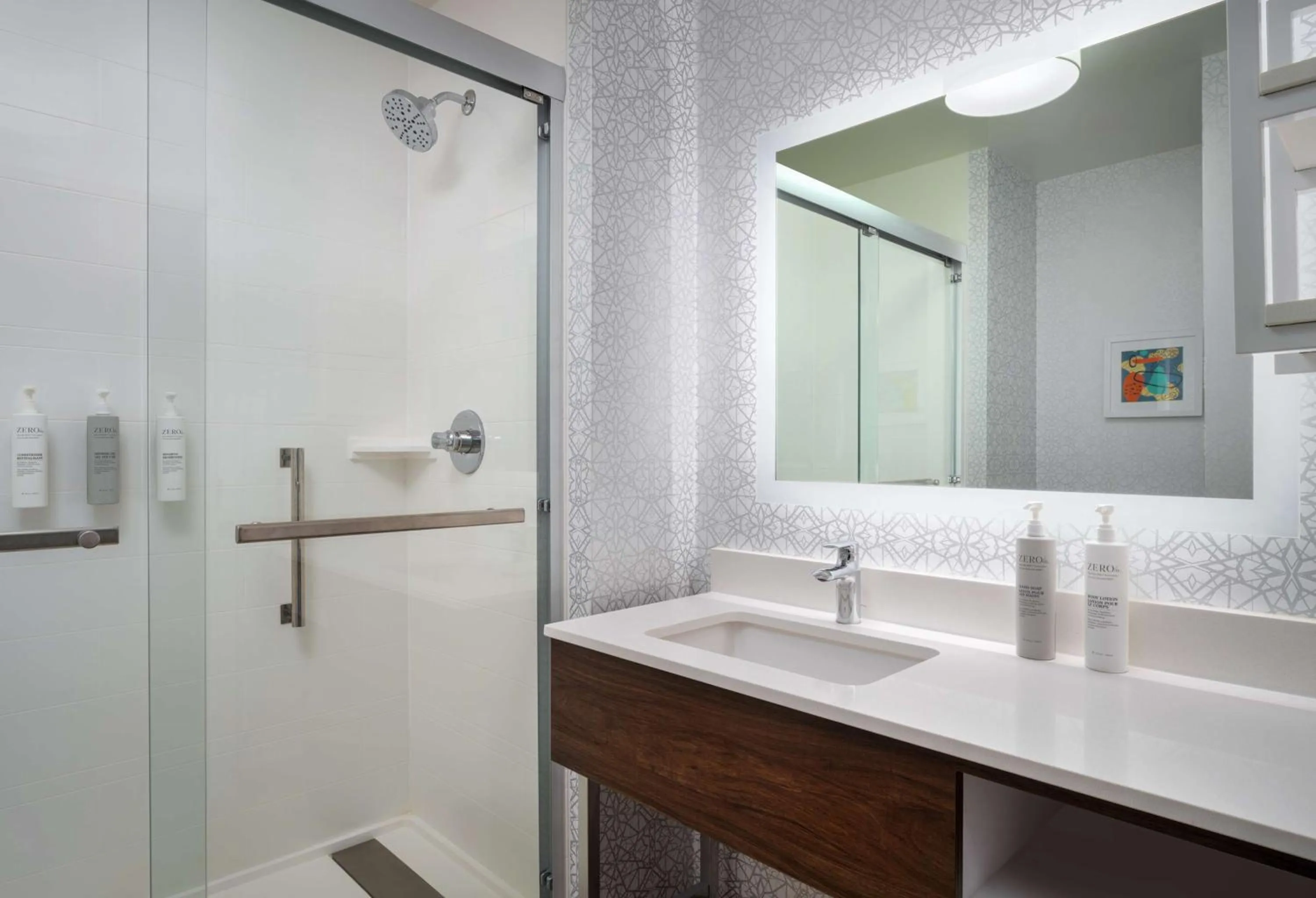 Bathroom in Hampton Inn & Suites Memphis East Germantown Area