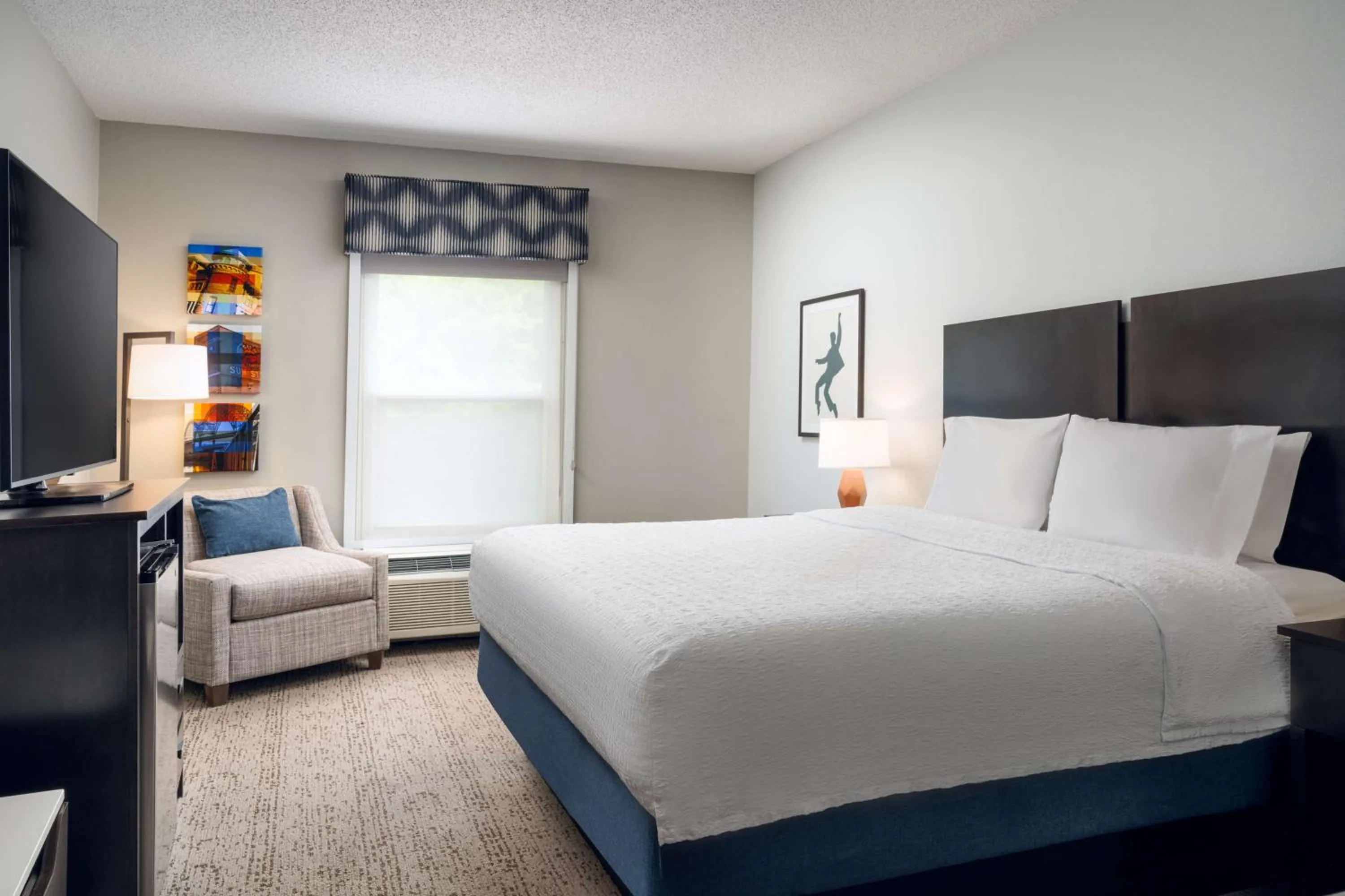 Bed in Hampton Inn & Suites Memphis East Germantown Area