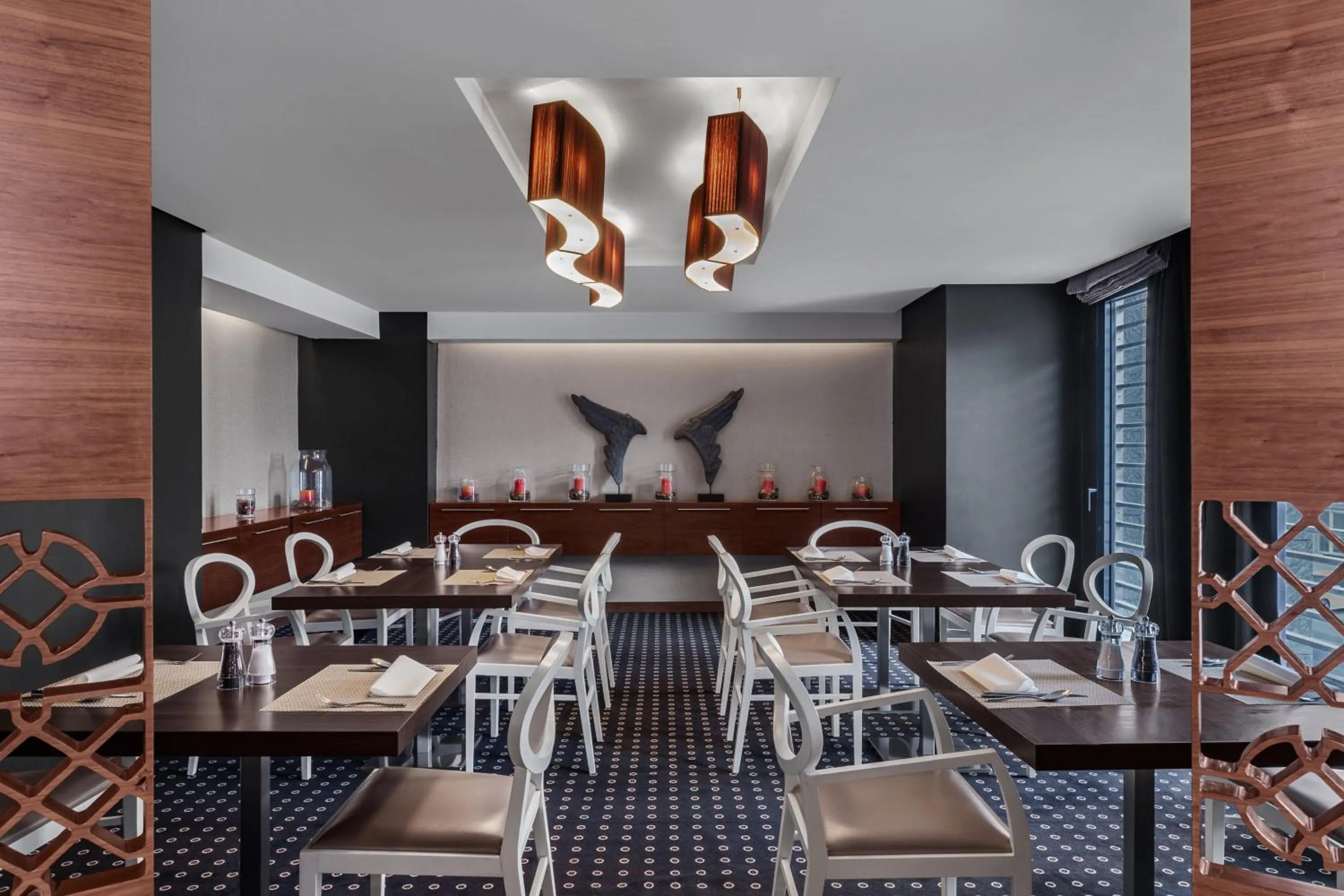 Restaurant/places to eat in Four Points by Sheraton Doha