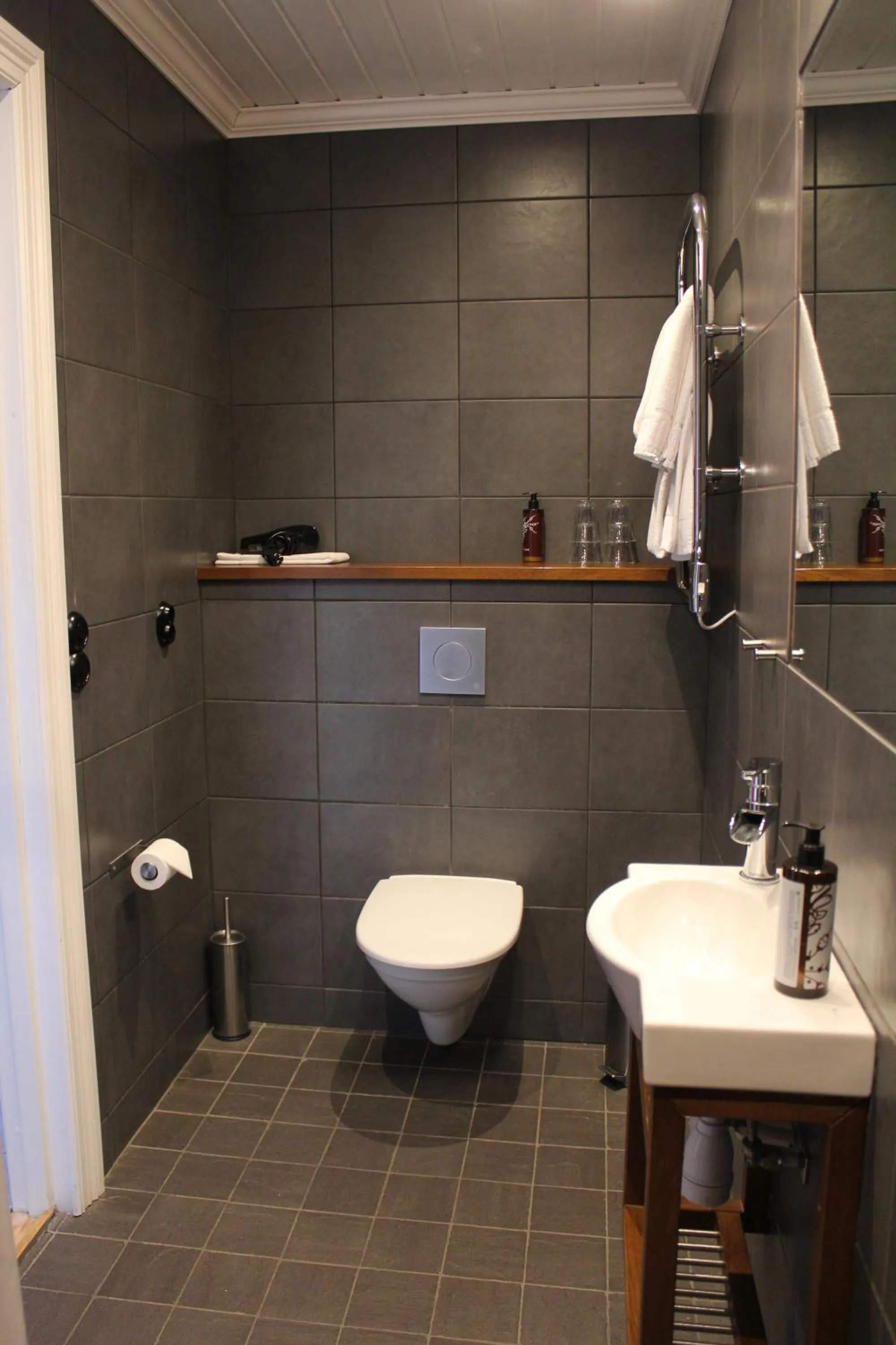 Bathroom in Olarsgården Hotell