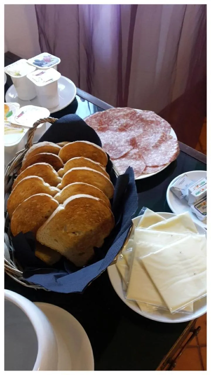 Food and drinks in Massalargia