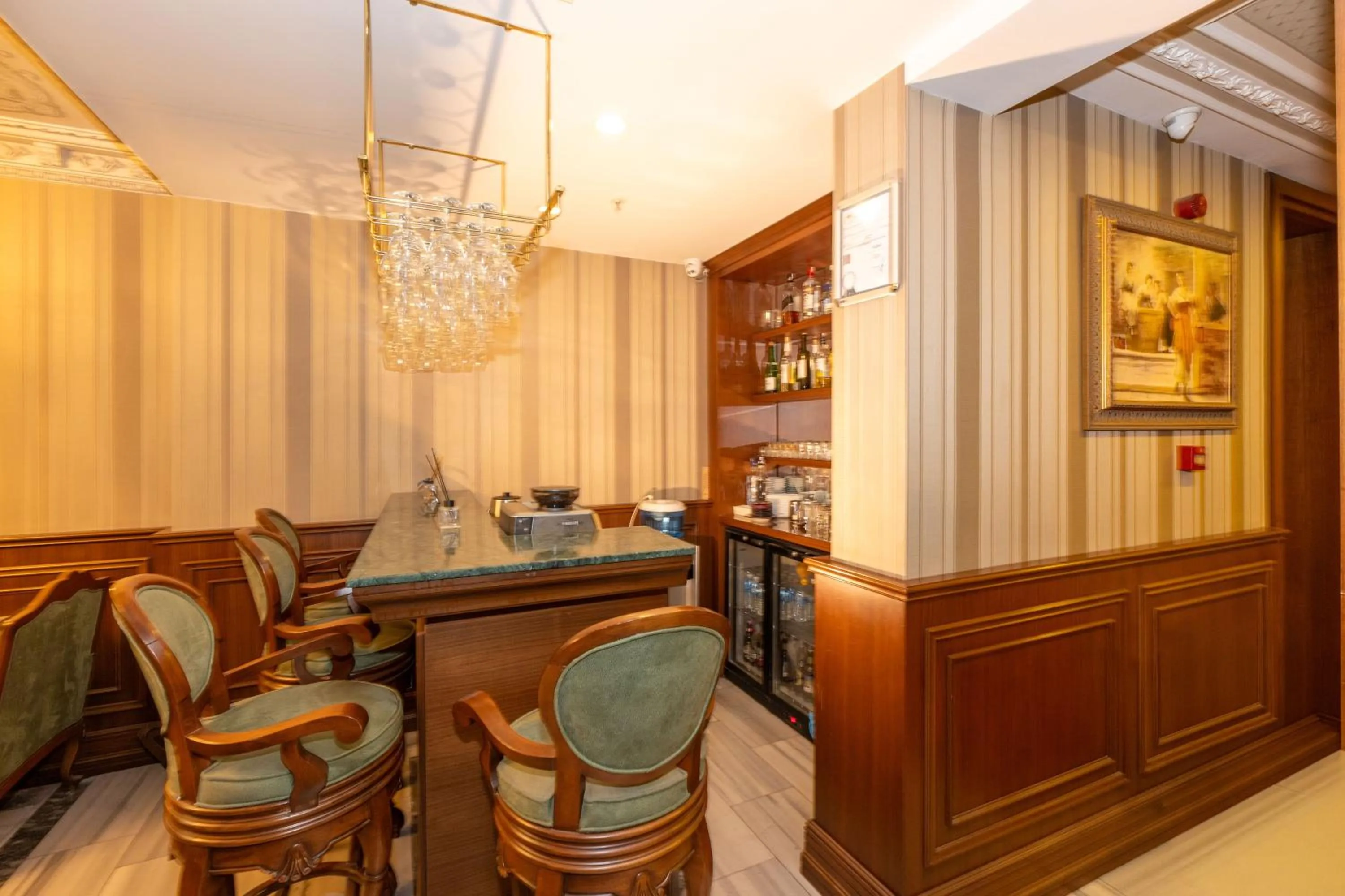 Lounge or bar in Meserret Palace Hotel - Special Category