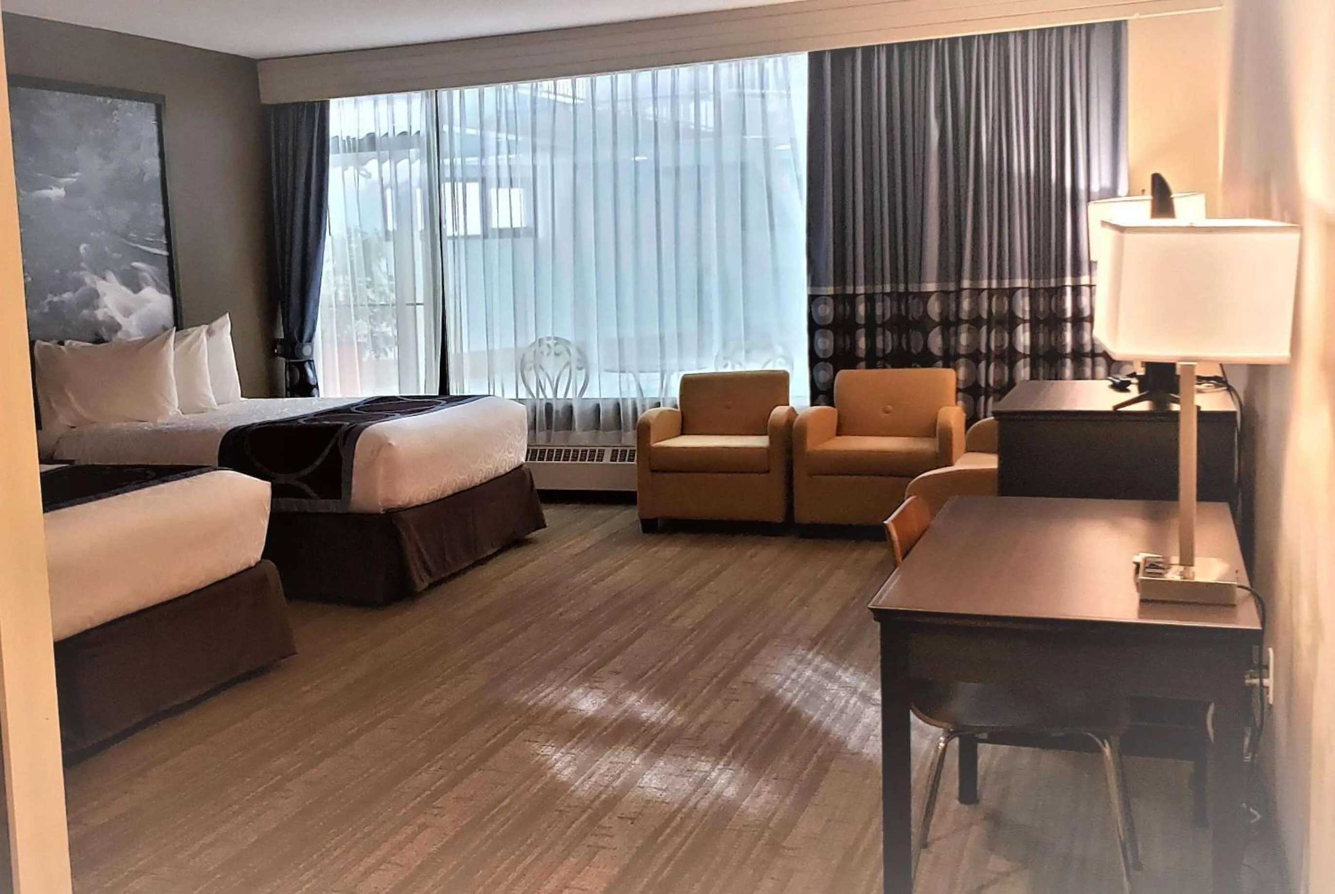 Photo of the whole room in Super 8 by Wyndham Spruce Grove