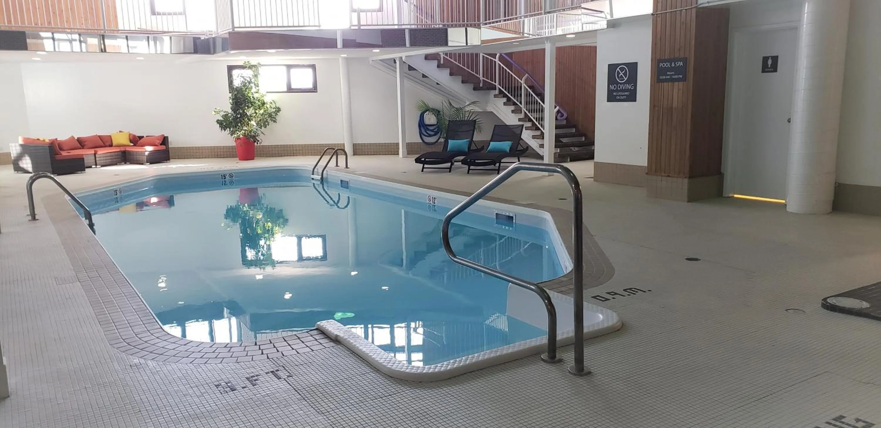 Swimming pool in Super 8 by Wyndham Spruce Grove