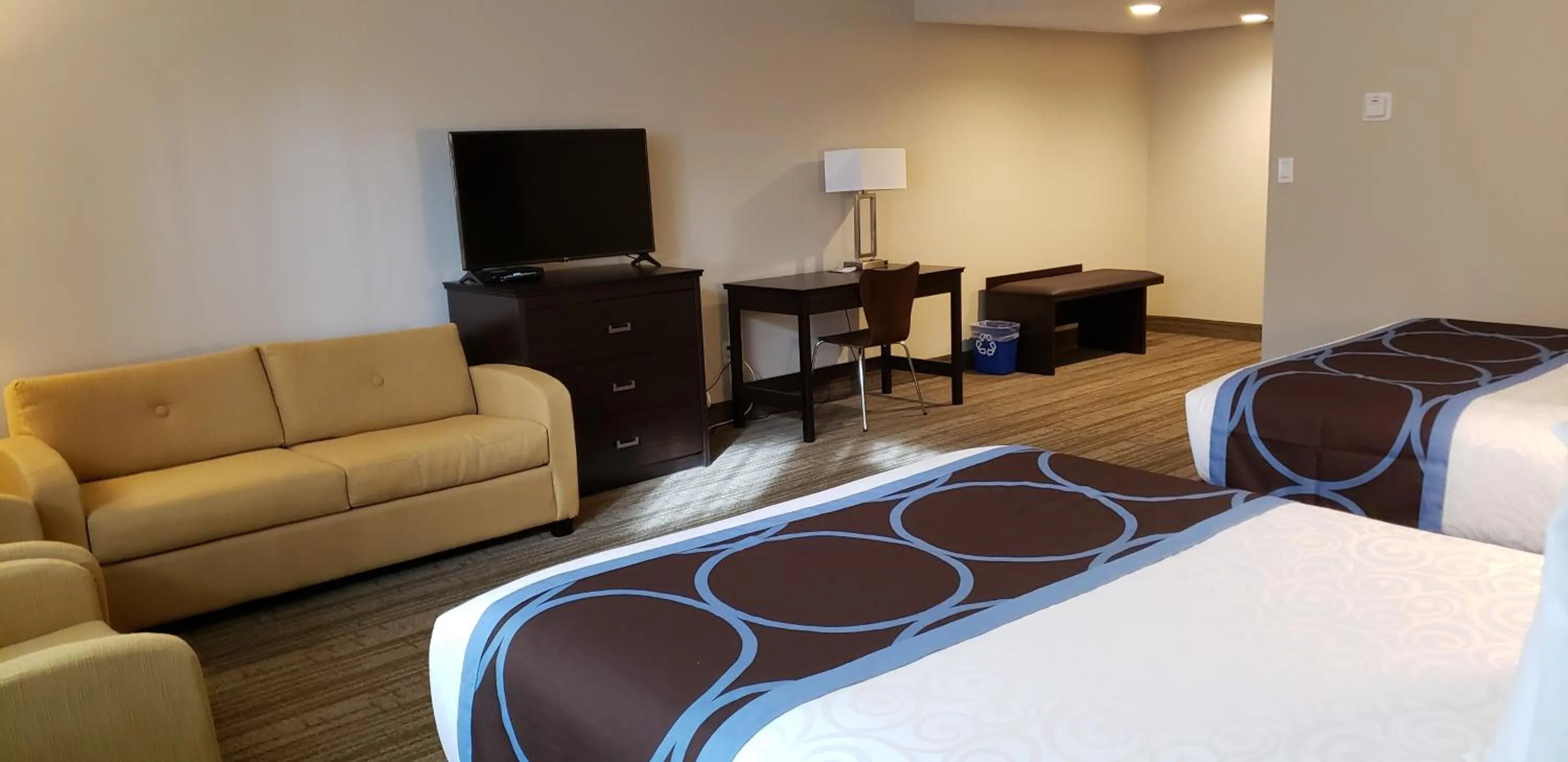 Bed in Super 8 by Wyndham Spruce Grove