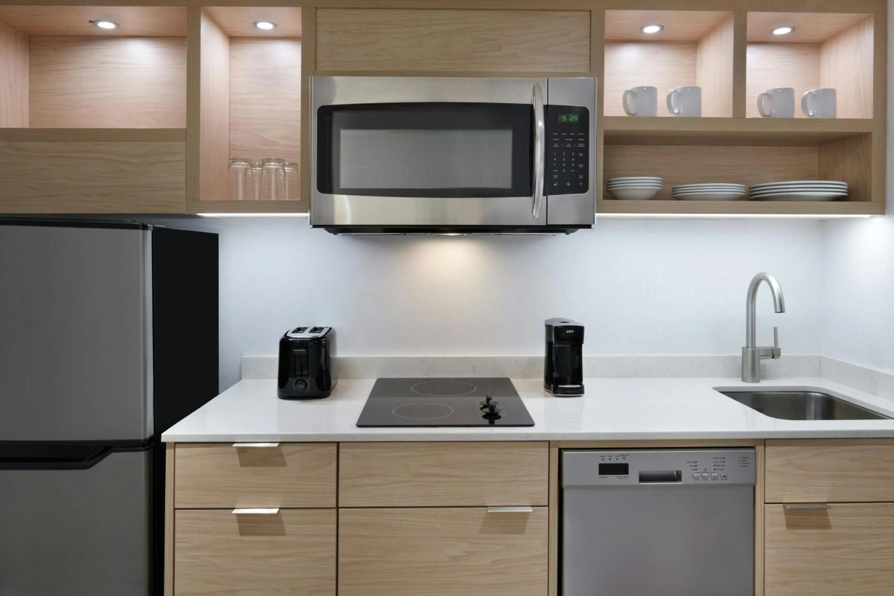 Kitchen or kitchenette in TownePlace Suites by Marriott Niagara Falls Canada