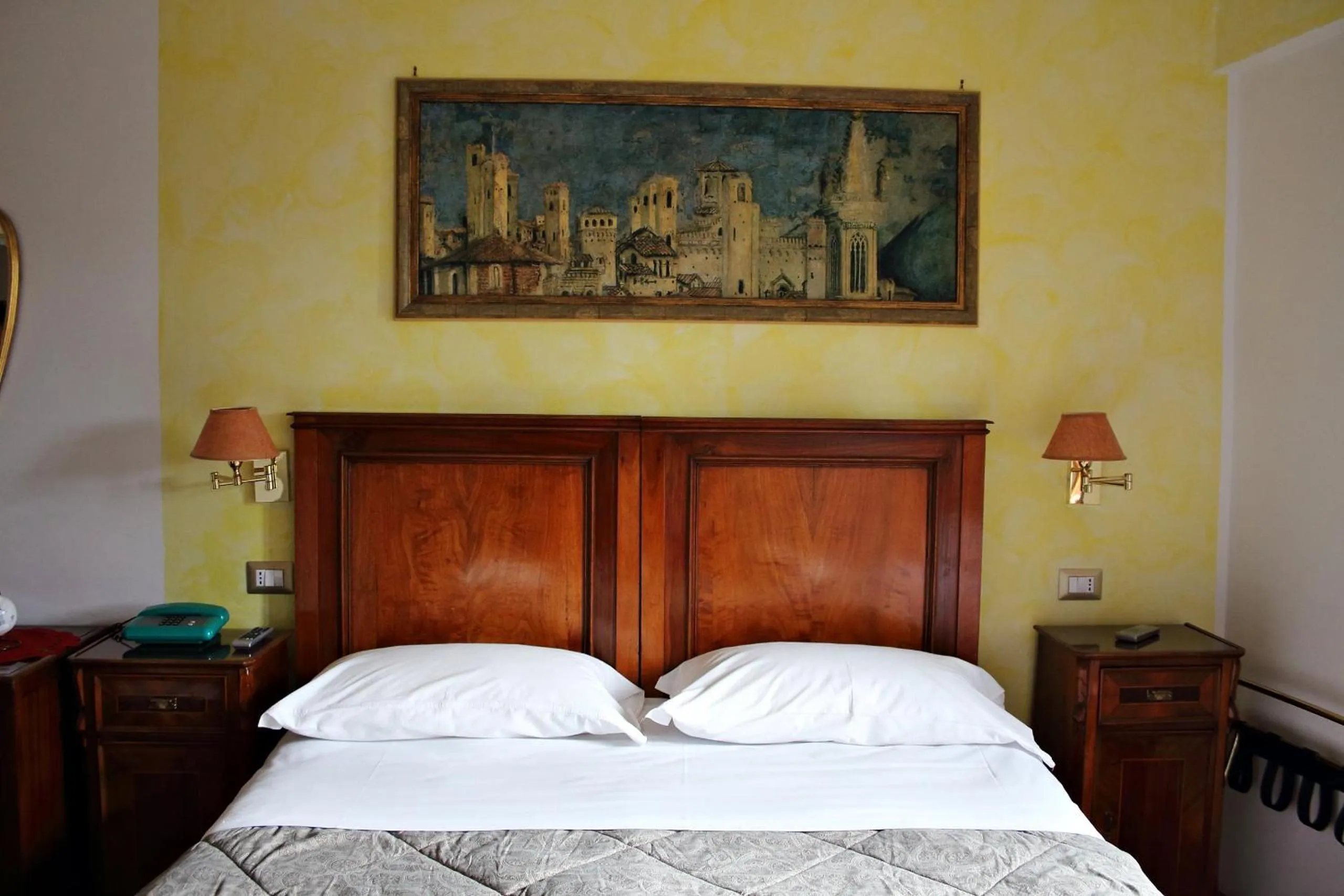 Photo of the whole room, Bed in Primavera Mini Hotel