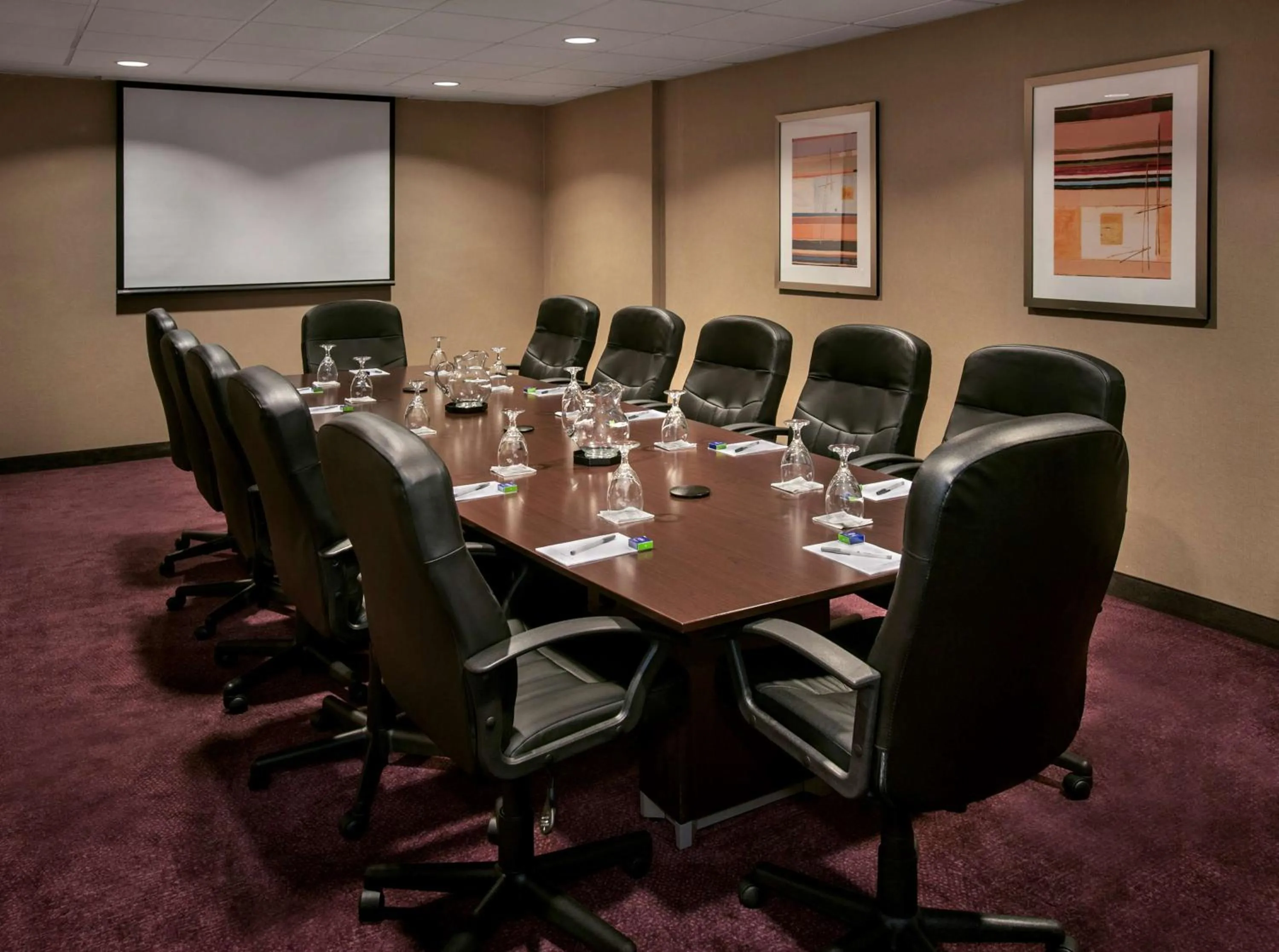 Meeting/conference room in Hampton Inn & Suites Milwaukee Downtown