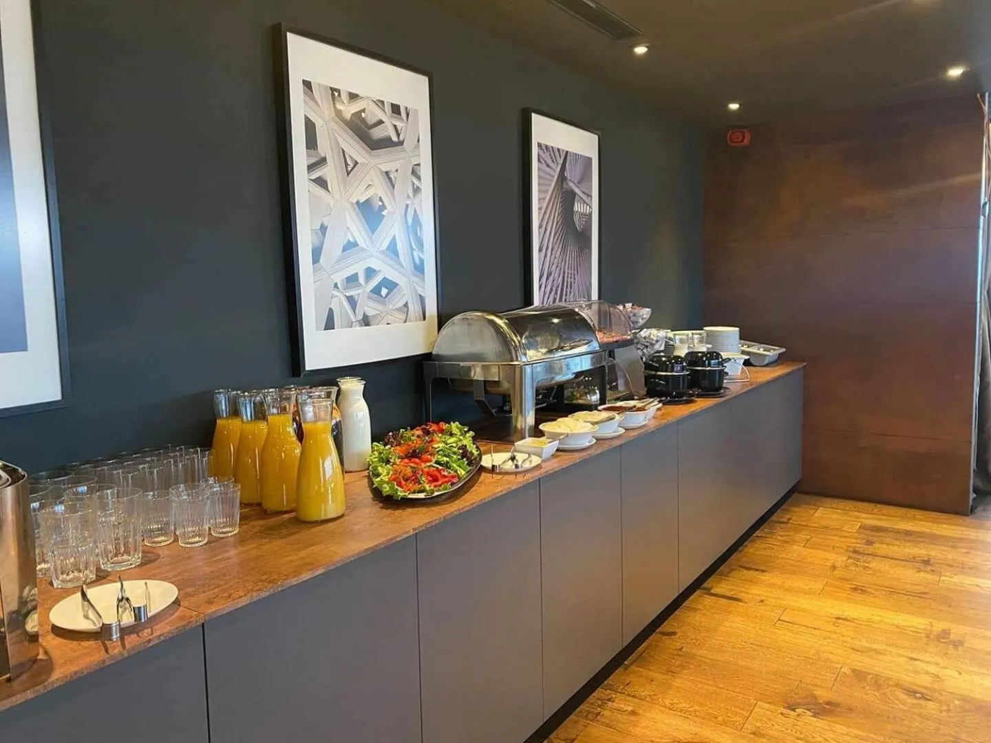 Continental breakfast in Zaliasis slenis - Self check-in hotel - Free parking