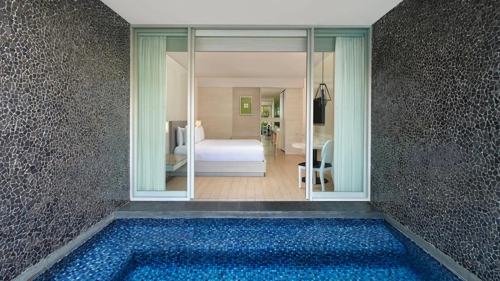 Pool view, Bed in The Stones Hotel - Legian Bali