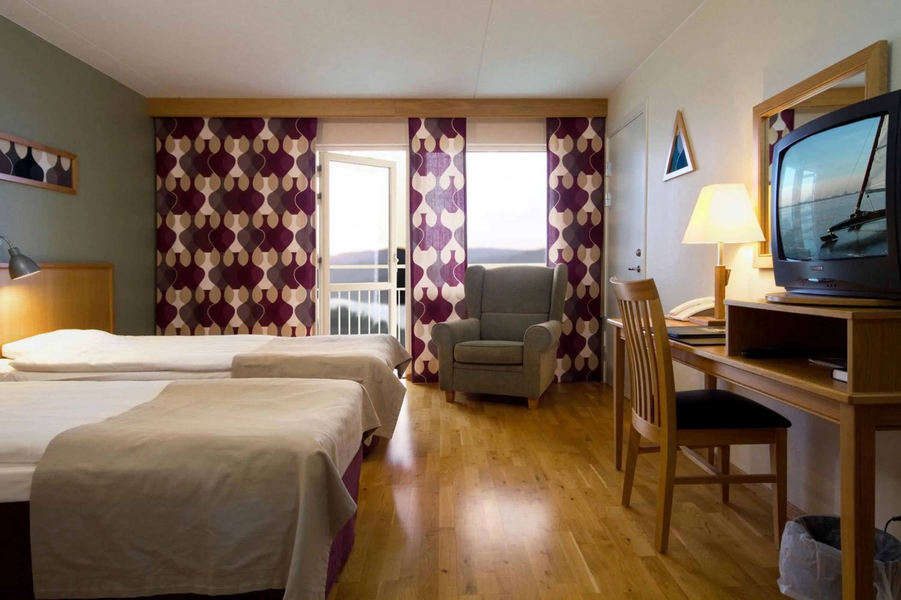 Photo of the whole room, Bed in Bohusgården Hotell & Konferens