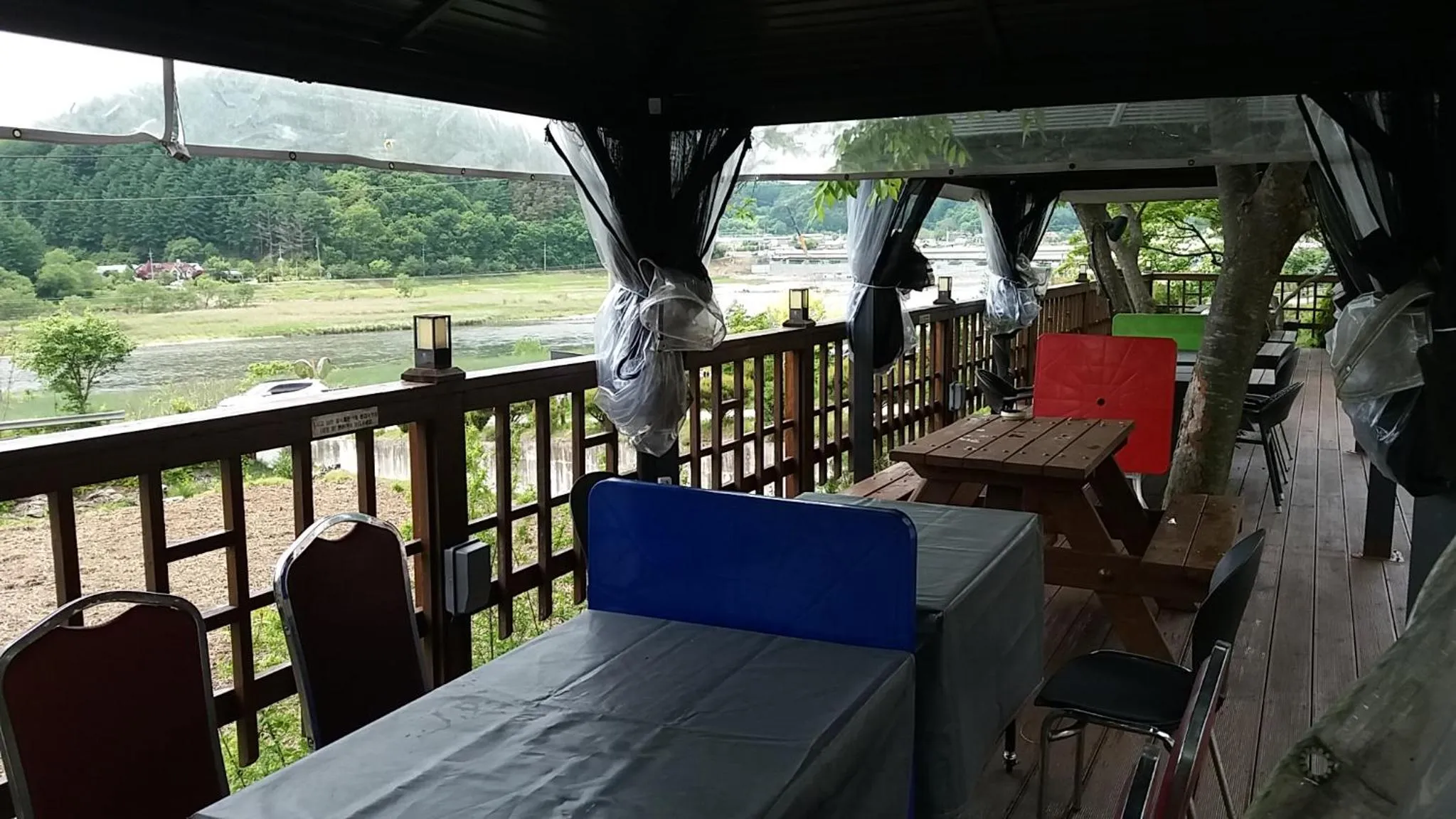 BBQ facilities in Forest of Color Pension