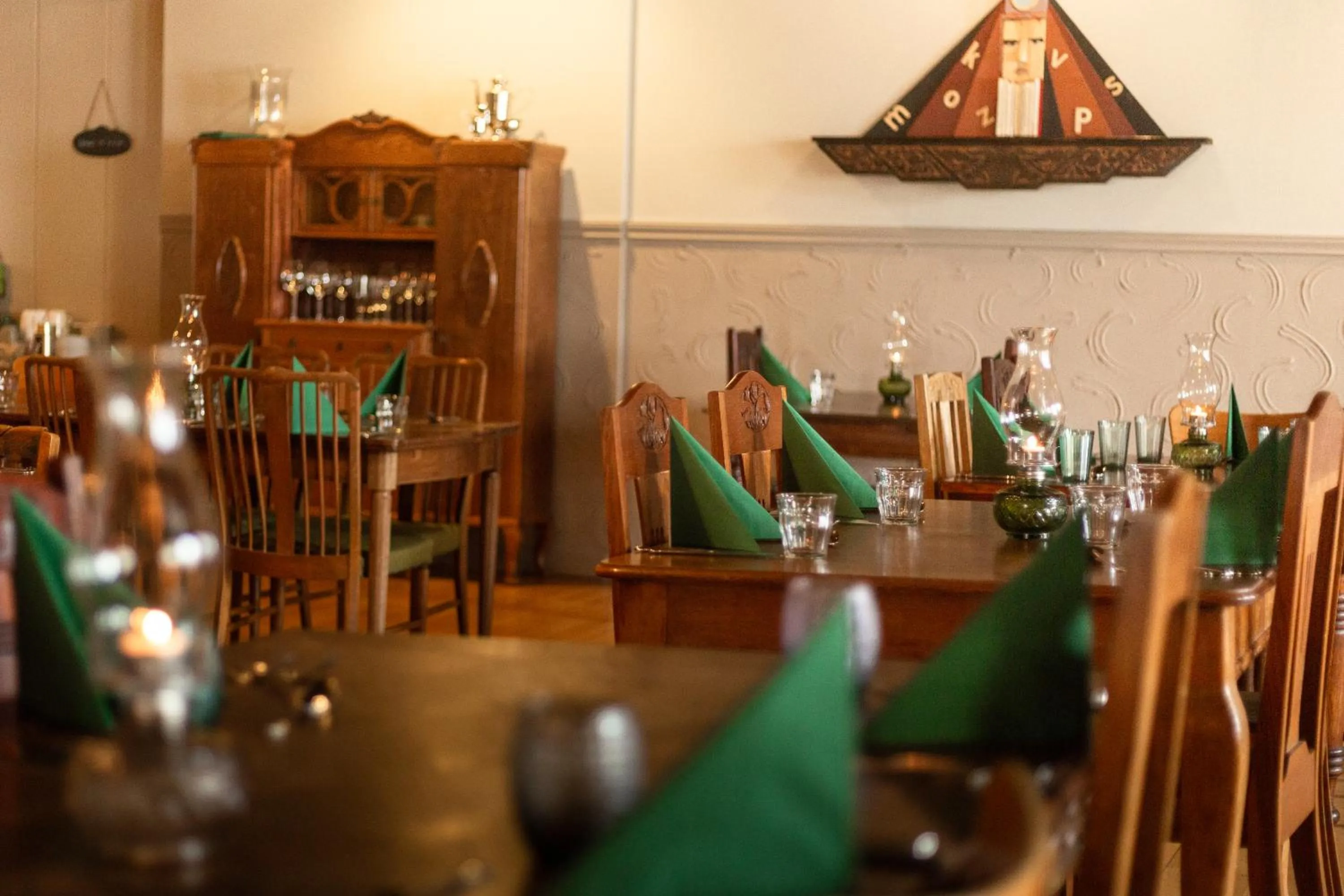 Restaurant/places to eat in Hotel Siglunes