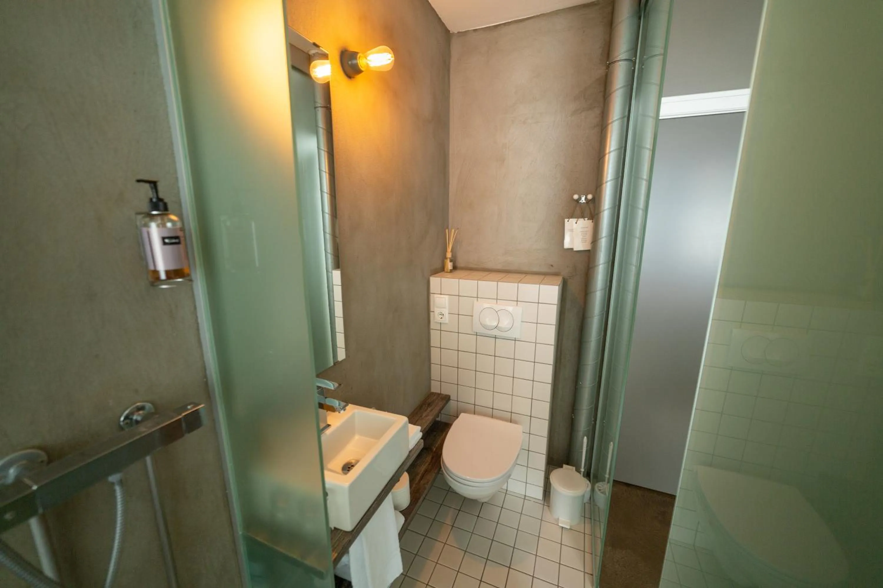 Toilet in Hotel Siglunes