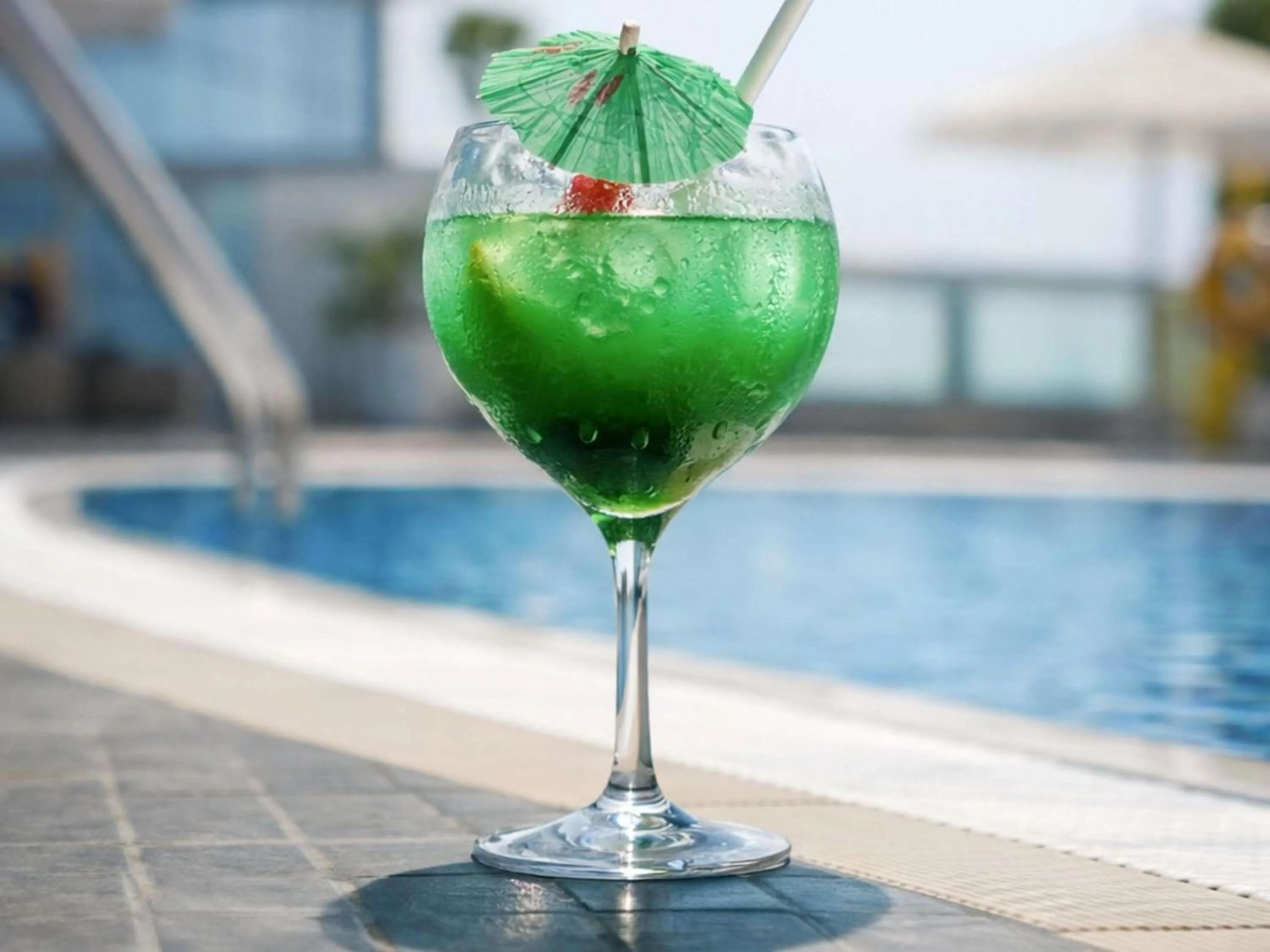 Restaurant/places to eat in Novotel Abu Dhabi Gate