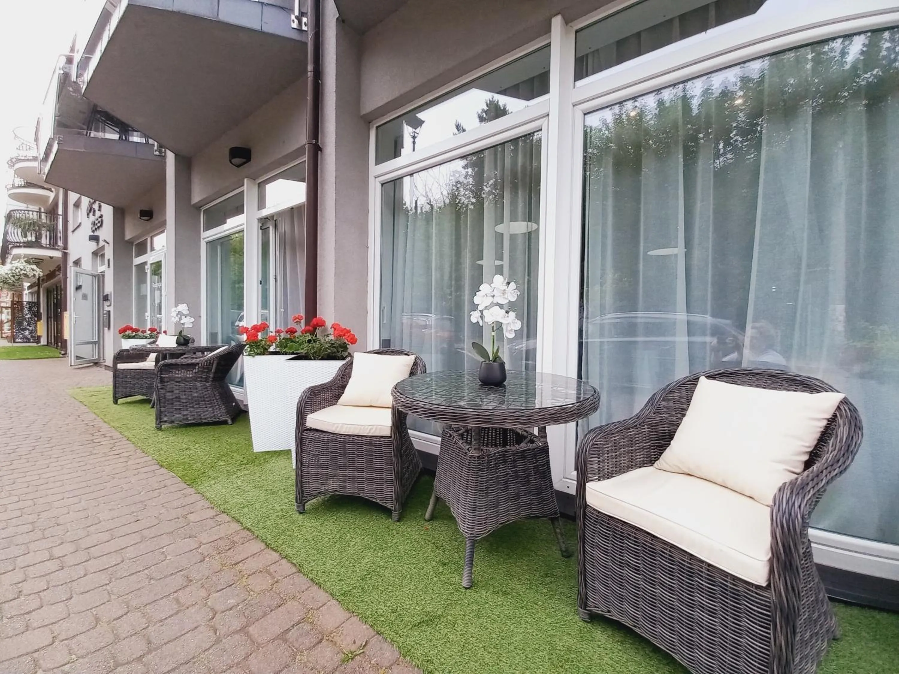 Pensjonat Plażowy Boss z Restauracją 50 metrów od Morza
