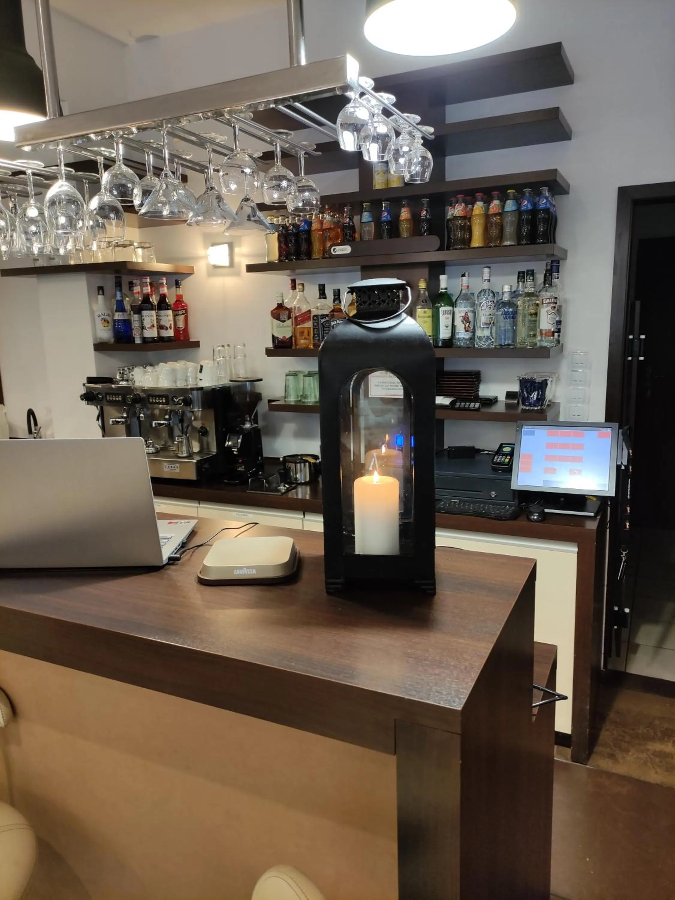 Pensjonat Plażowy Boss z Restauracją 50 metrów od Morza