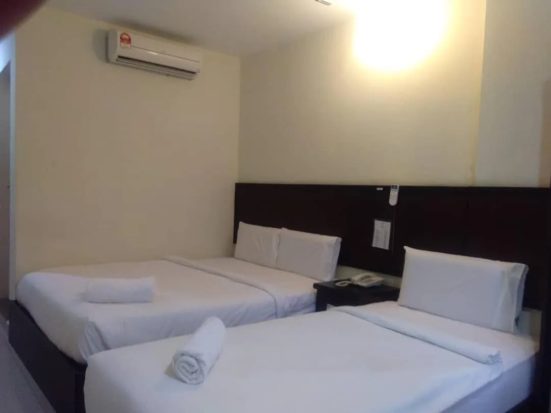 Bed in Hotel Mewah Impiana