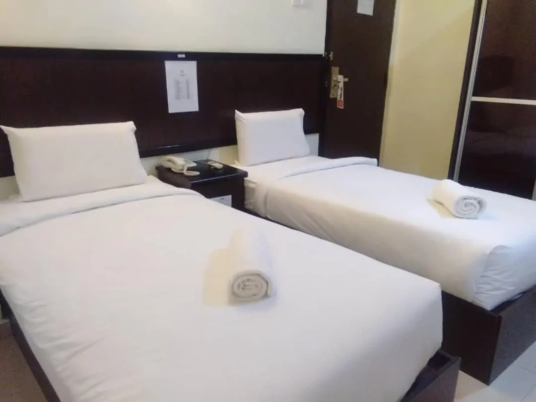 Bed in Hotel Mewah Impiana