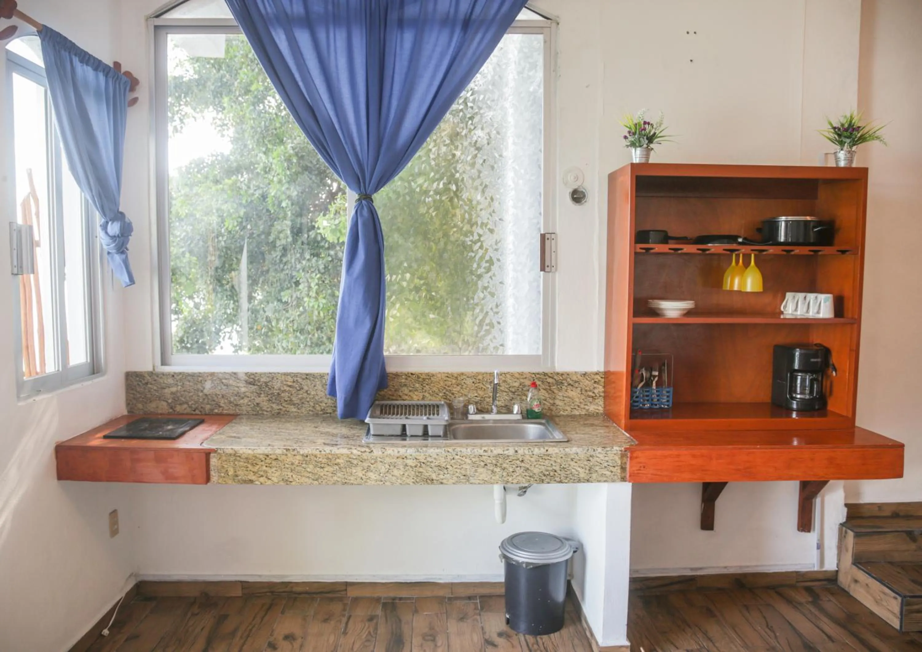 Kitchen or kitchenette in Seven Blue House Village & Lodge