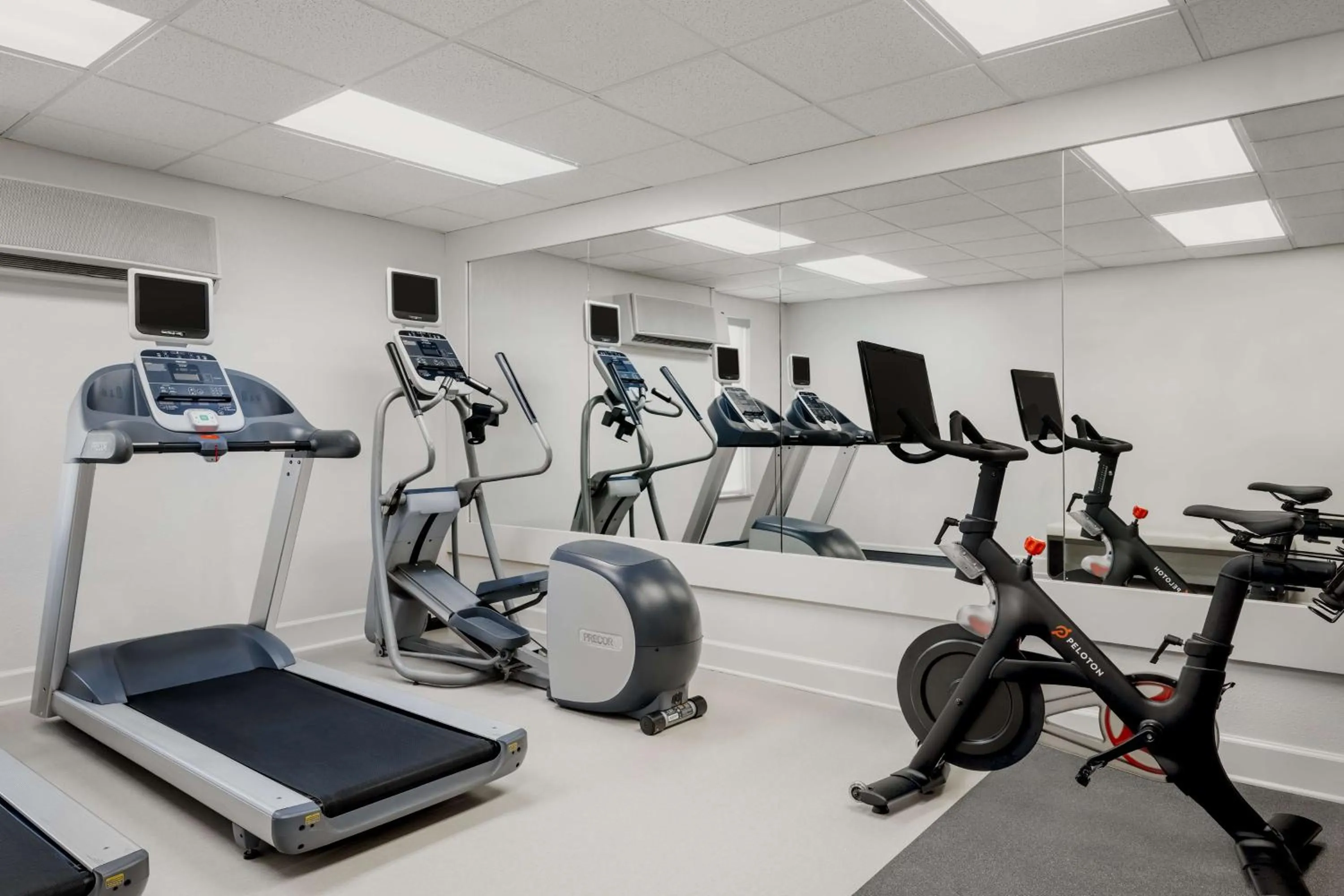 Fitness centre/facilities in Homewood Suites by Hilton Montgomery