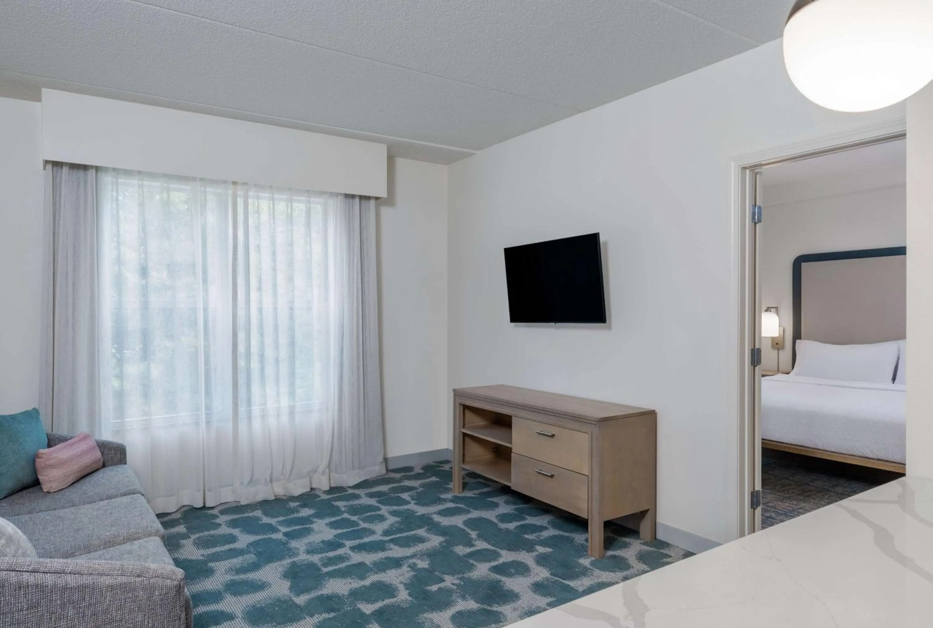 Living room, Bed in Homewood Suites by Hilton Montgomery
