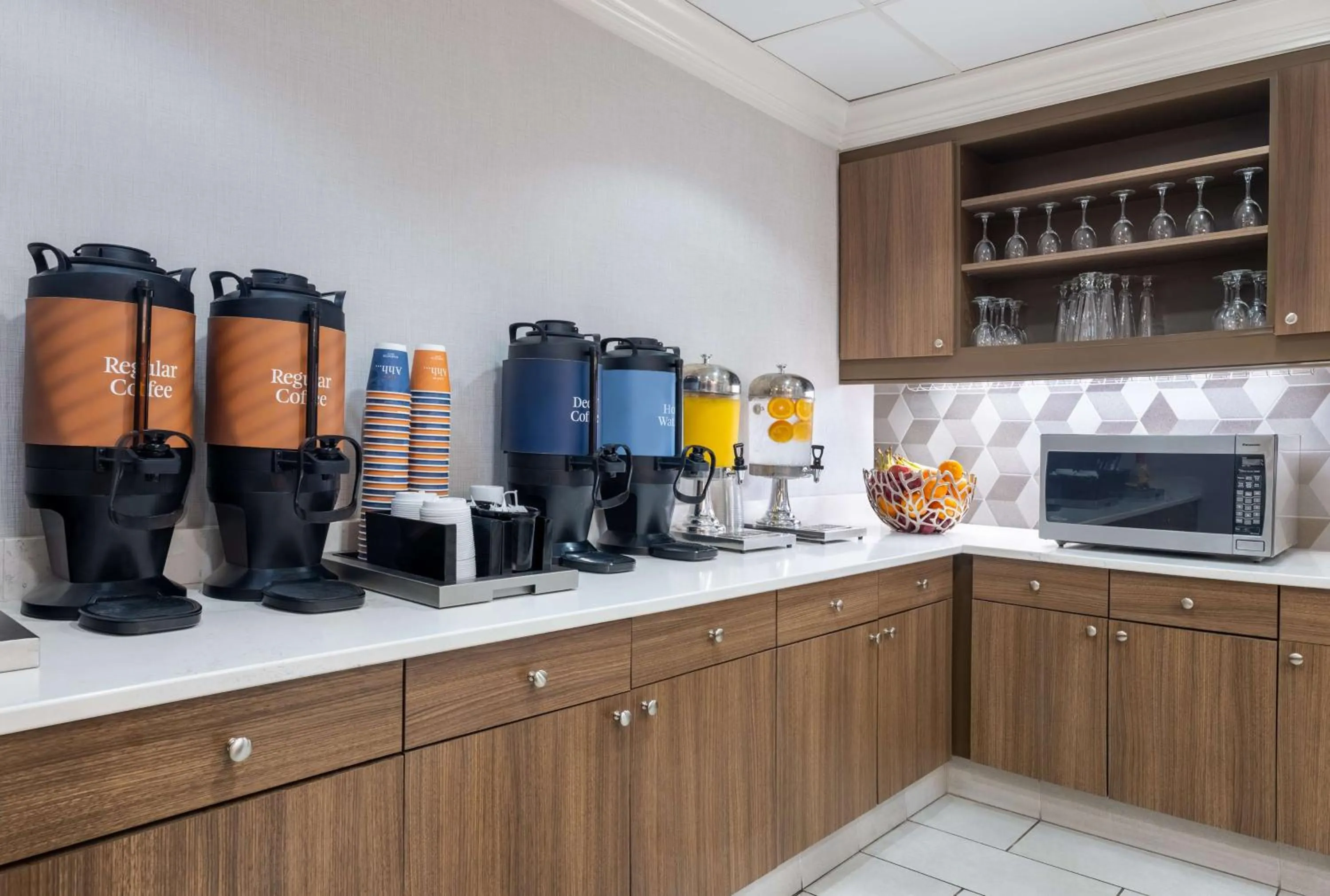 Breakfast in Homewood Suites by Hilton Montgomery