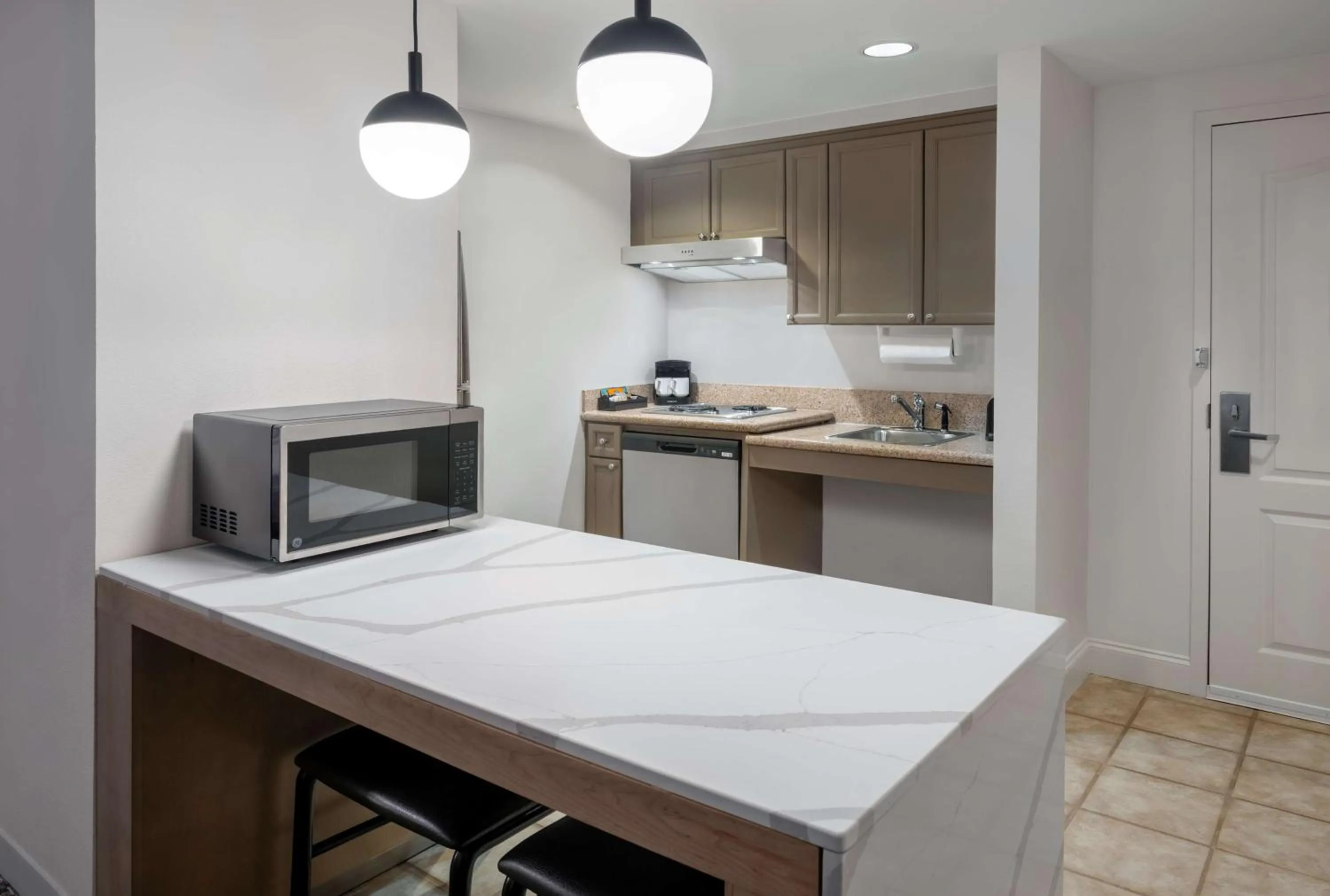 Kitchen or kitchenette in Homewood Suites by Hilton Montgomery