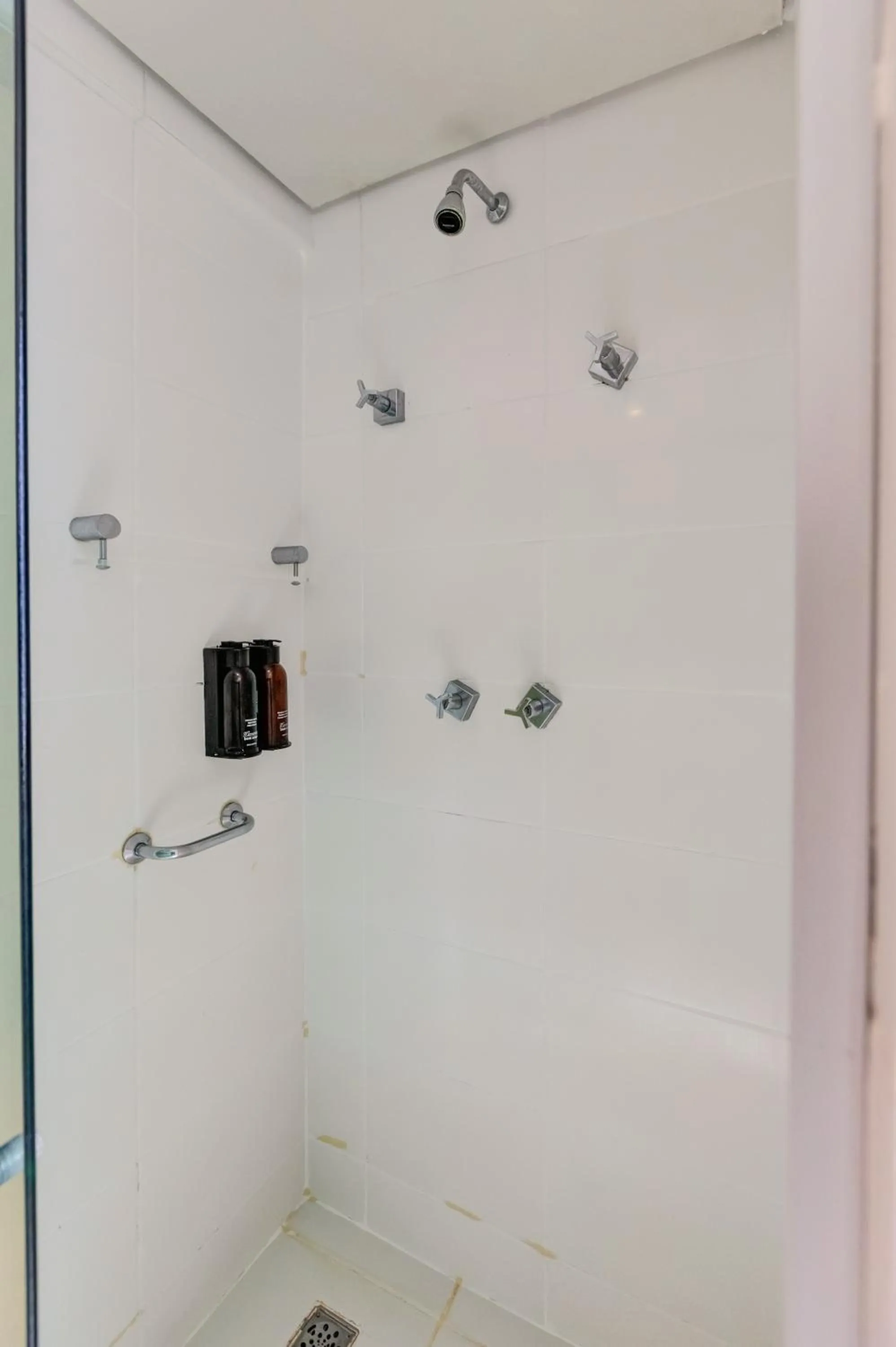 Bathroom in BH Jaraguá Hotel