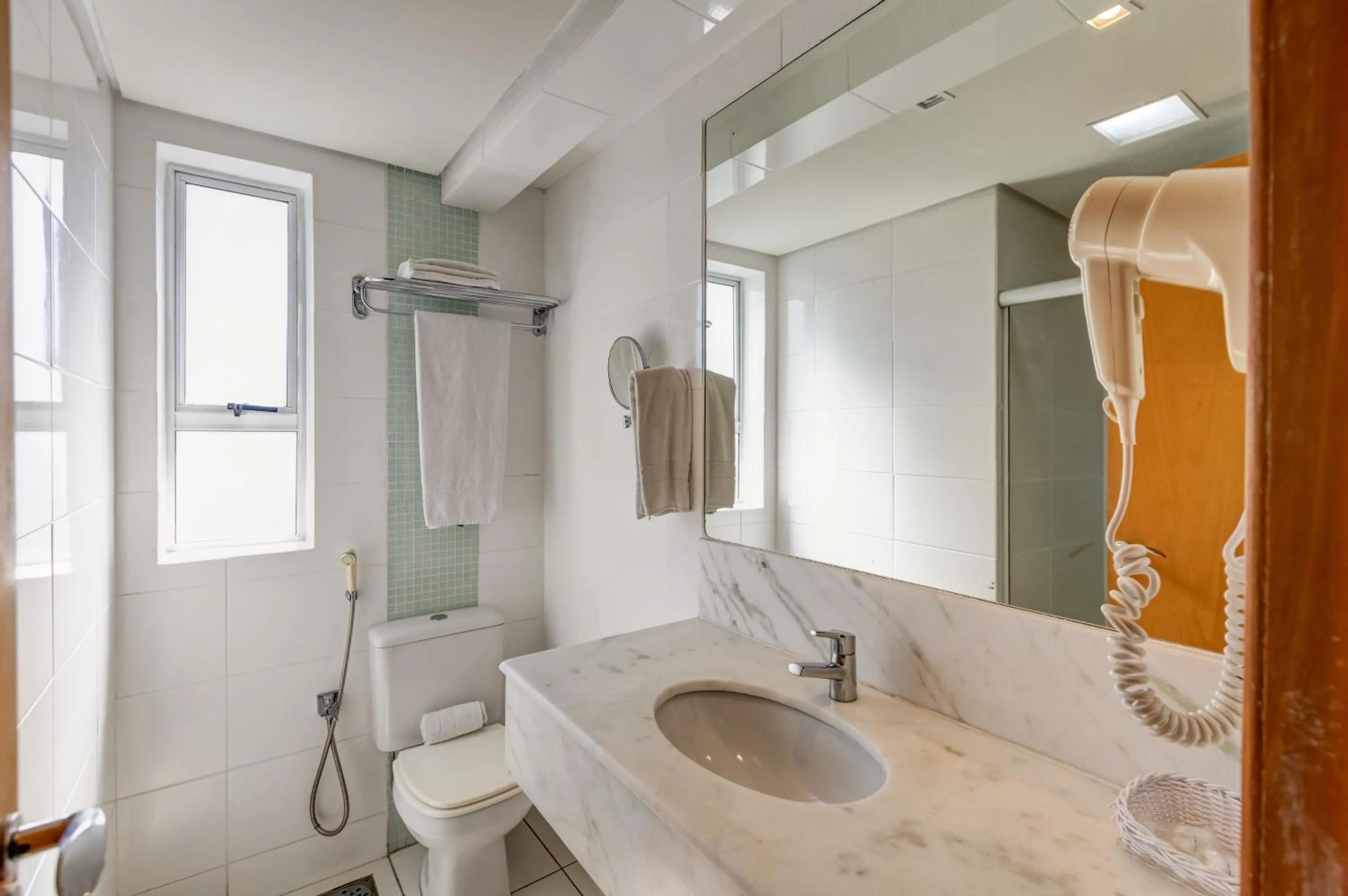 Bathroom in BH Jaraguá Hotel